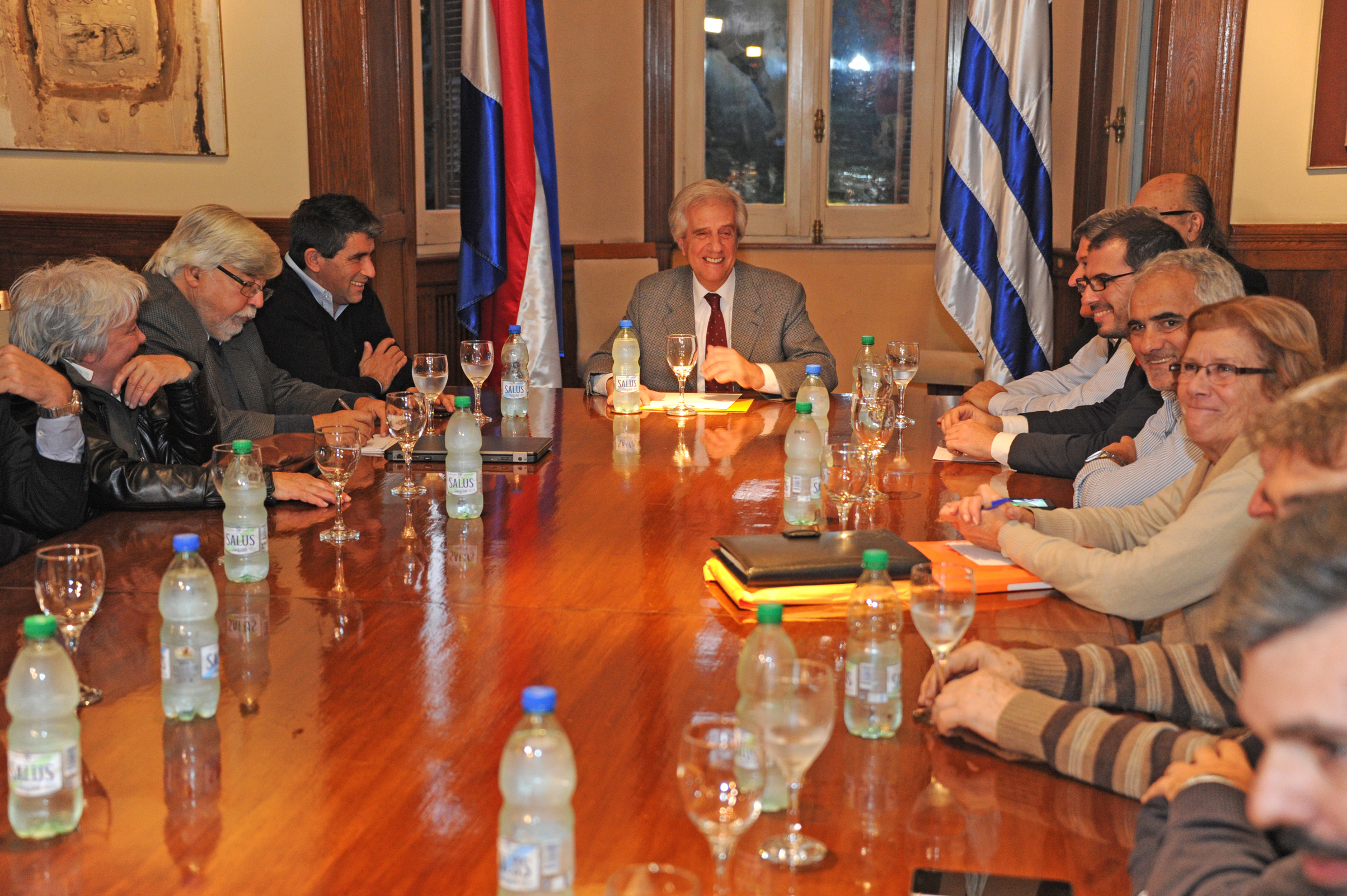 Presidente de la República Tabaré Vázquez recibió a integrantes de la bancada del Frente Amplio