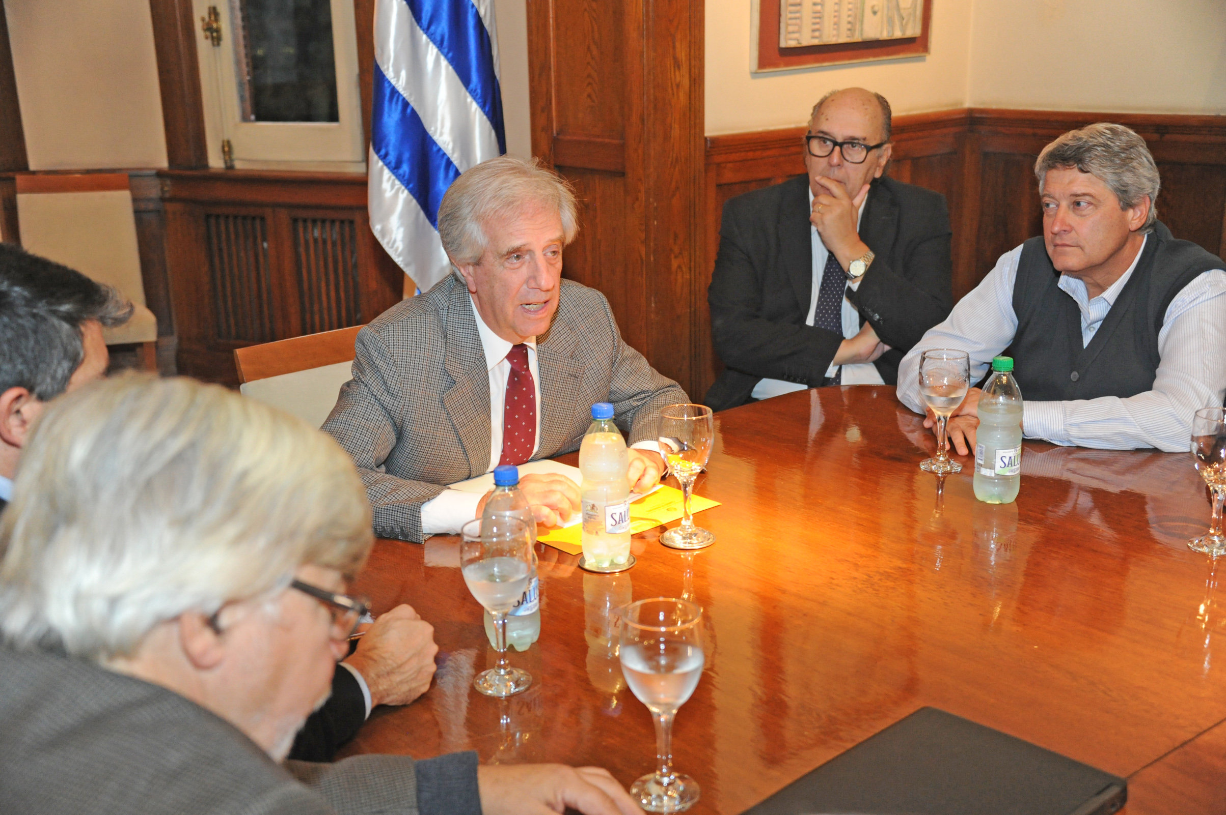 Presidente de la República Tabaré Vázquez recibió a integrantes de la bancada del Frente Amplio