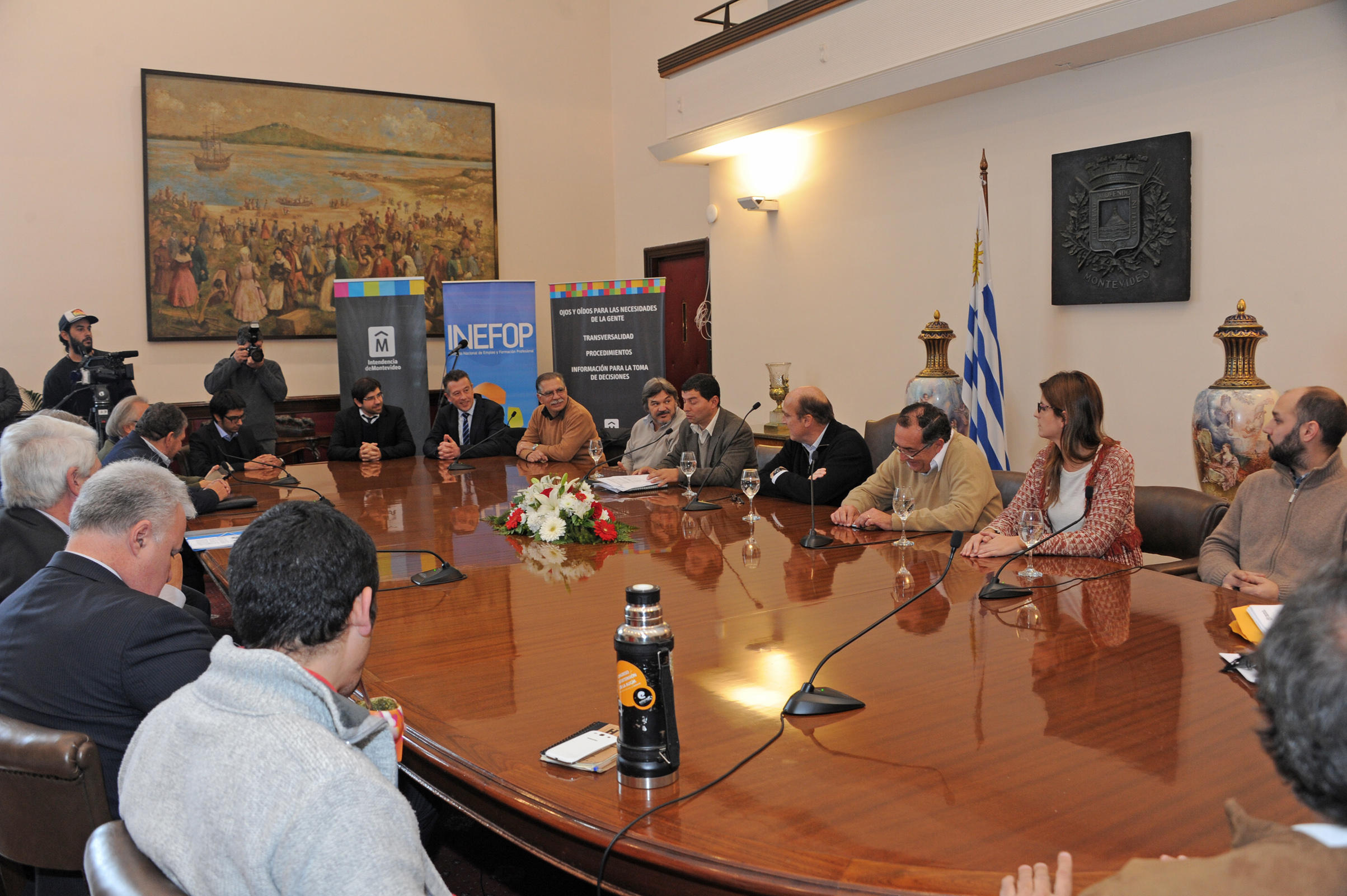 Eduardo Pereyra, director general de Inefop, junto al Intendente de Montevideo, Daniel Martínez