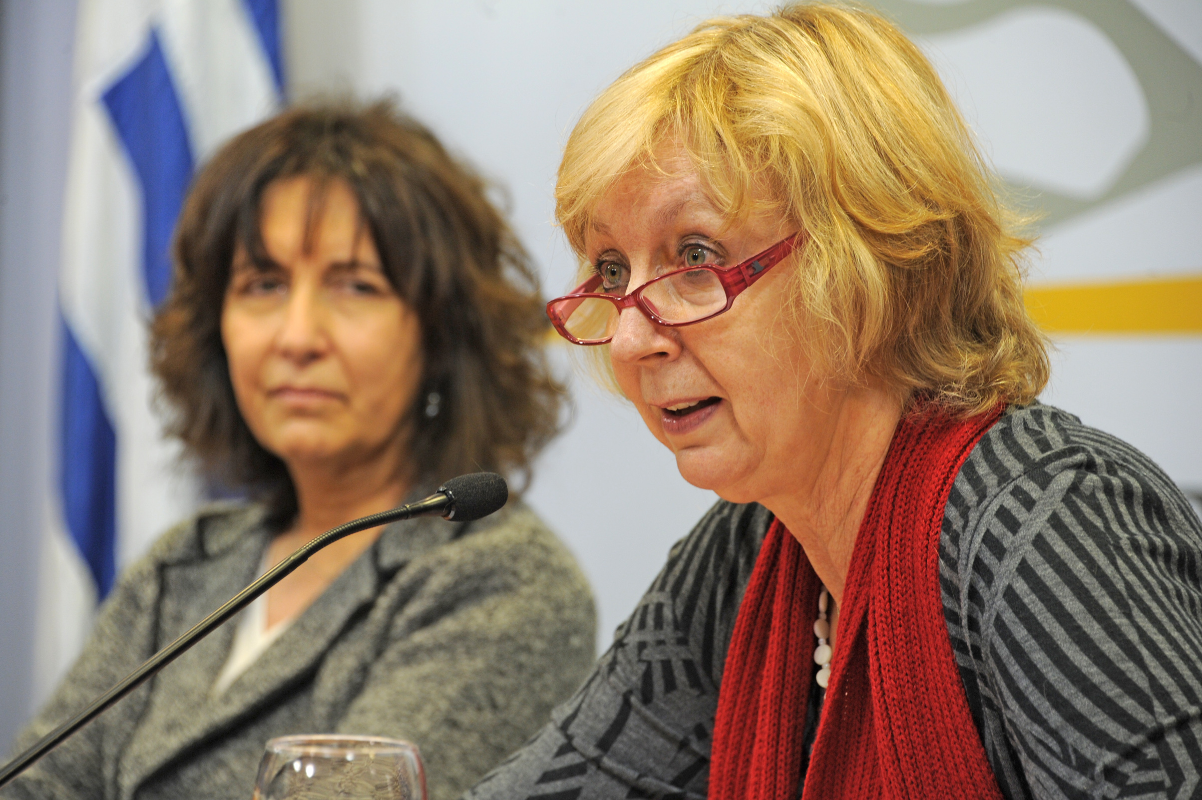 Denisse Cook, coordinadora residente de ONU, dirigiéndose a los presentes