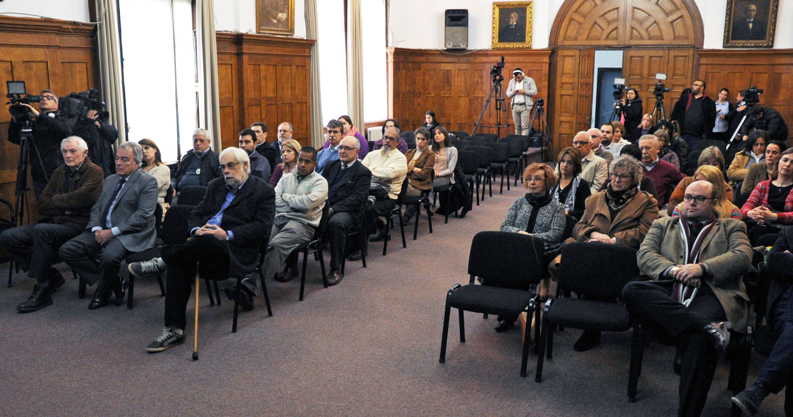 Asistentes a la conmemoración