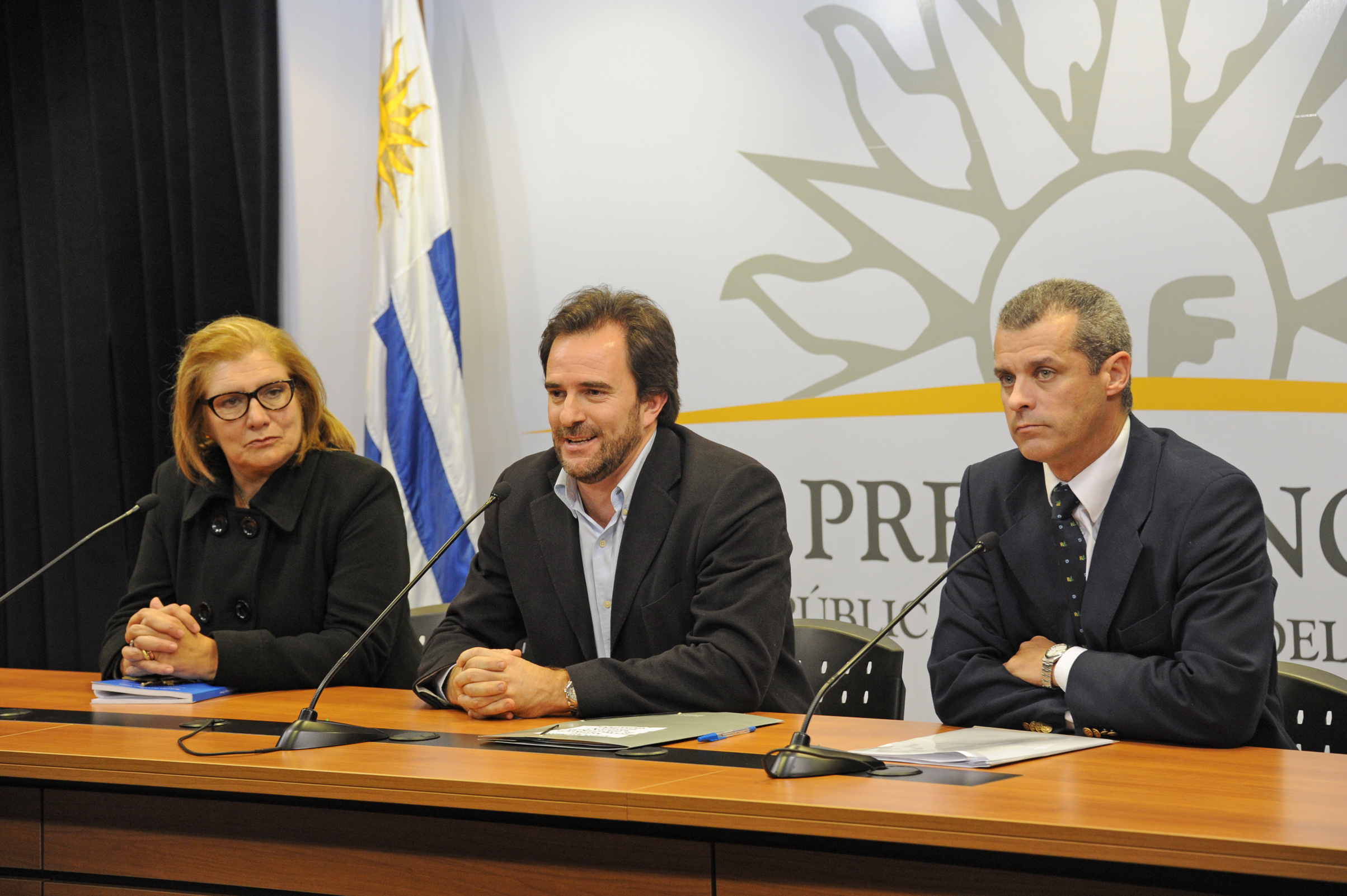 Consuelo Pérez, Germán Cardozo y José Garchitorena, en representación del Partido Colorado
