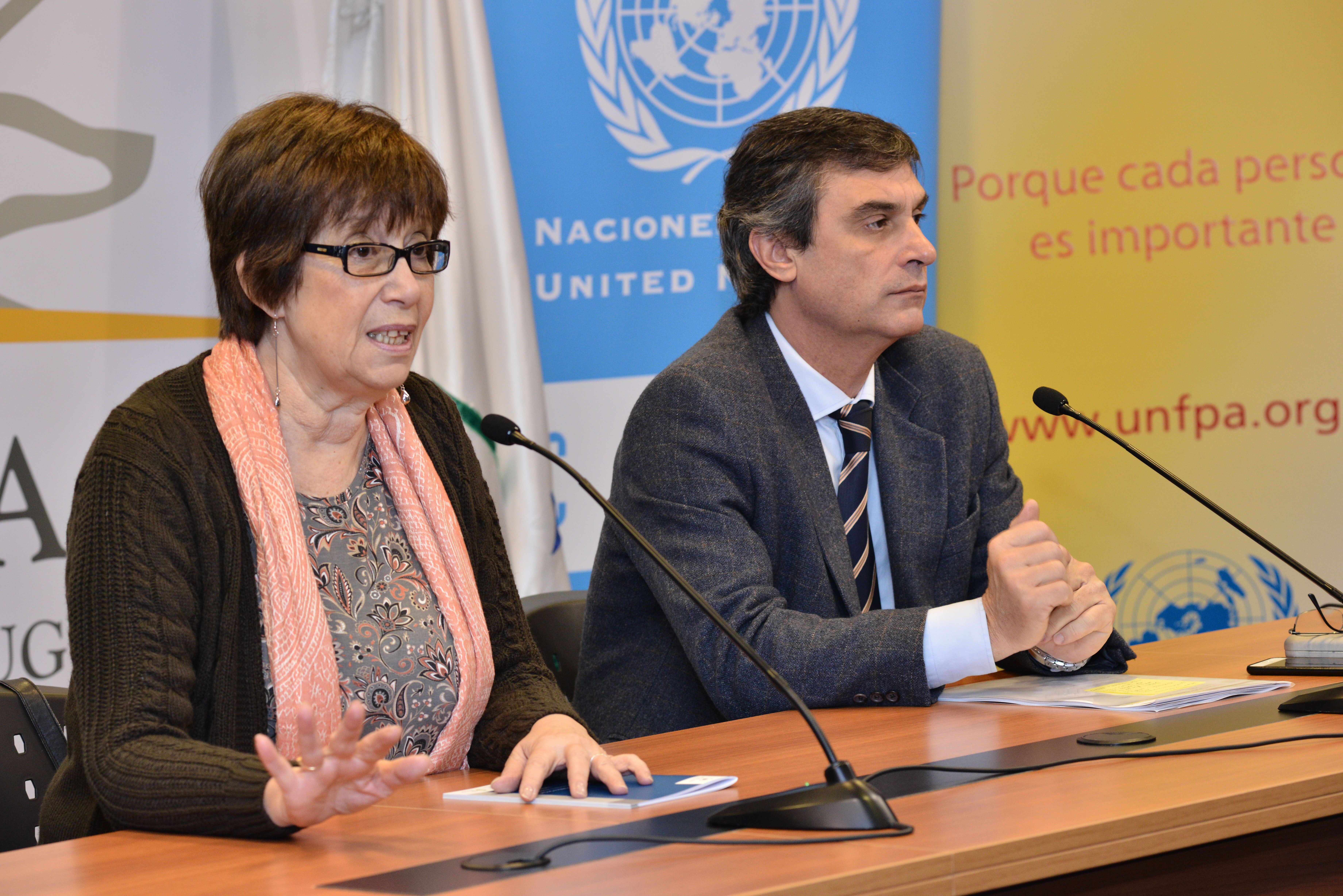 Ministra de Desarrollo Social, Marina Arismendi, haciendo uso de la palabra