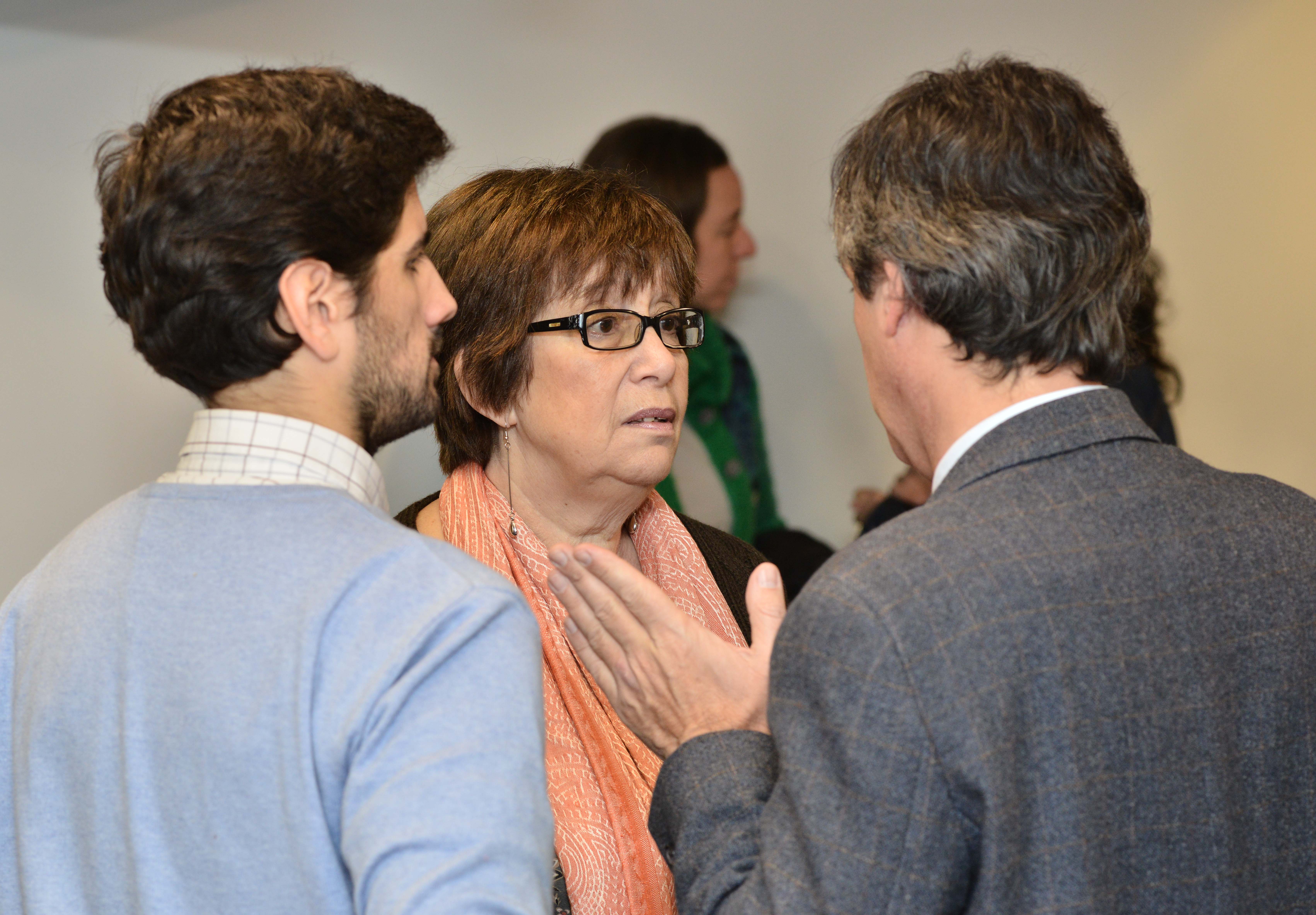 Santiago Soto, director de INJU, ministra de Desarrollo Social, Marina Arismendi y Álvaro García, director de la Oficina de Planeamiento y Presupuesto