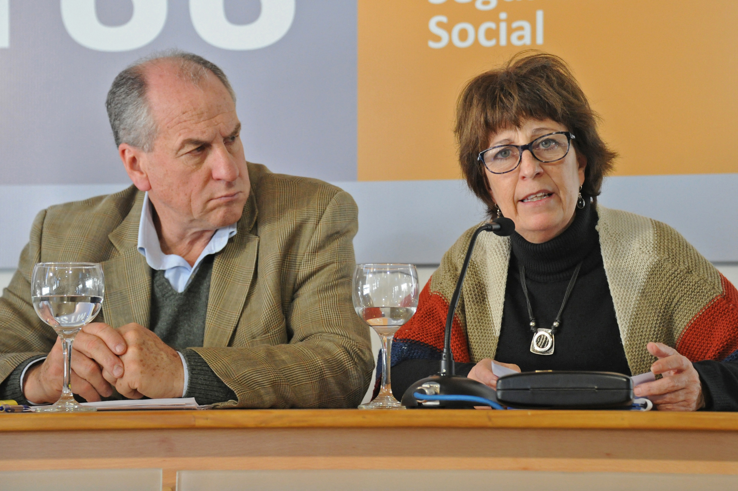 Presidenta de INAU, Marisa Linder, haciendo uso de la palabra
