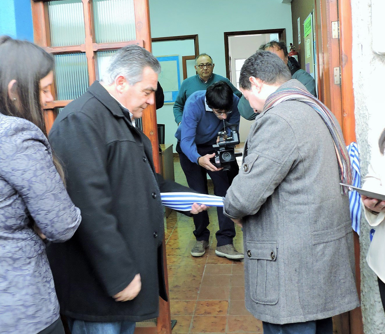 Eduardo Pereyra y Carmelo Vidalín en el corte de cinta de inauguración
