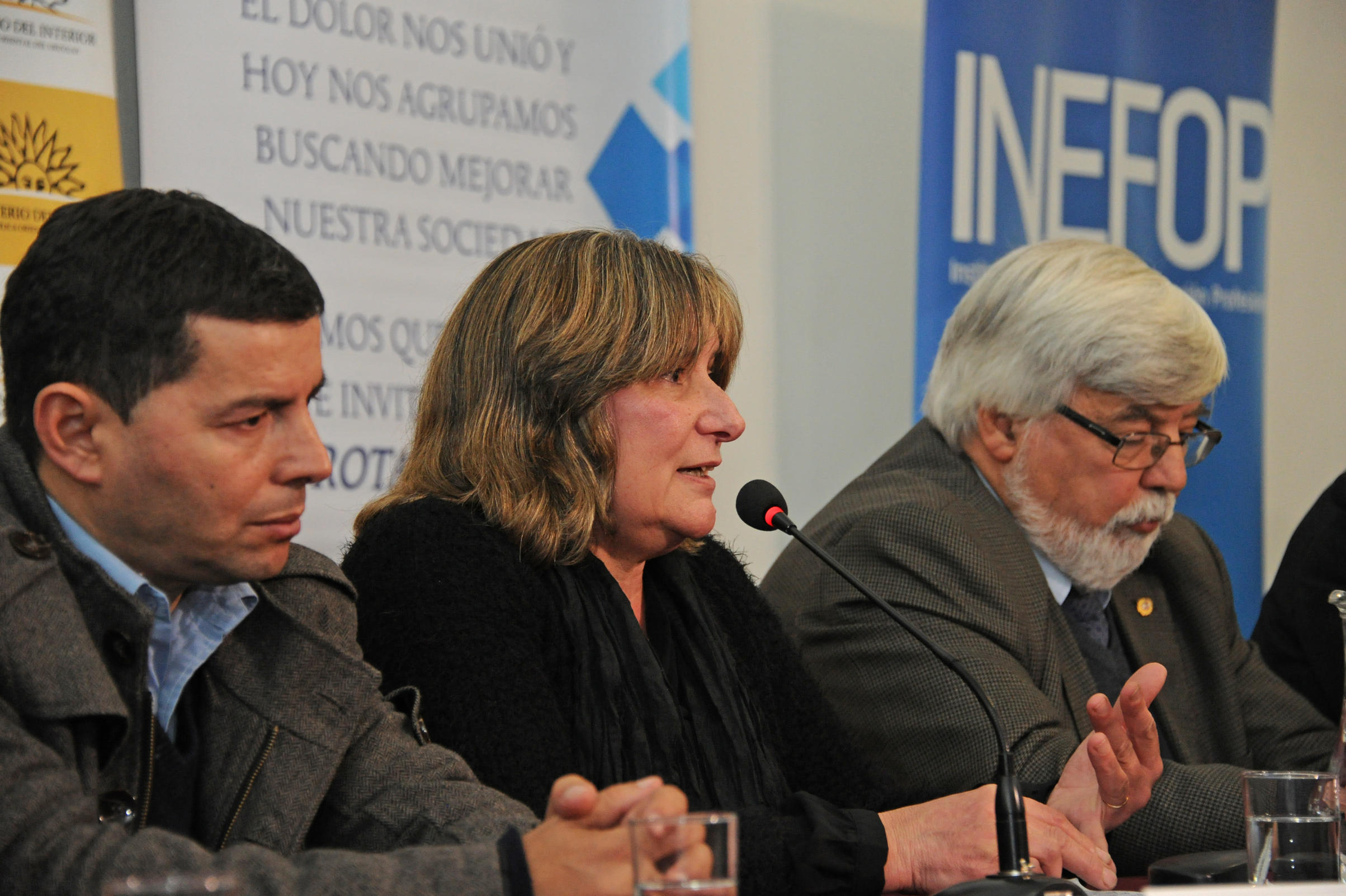 Graciela Barrera, en representación de ASFAVIDE, dirigiéndose a los presentes