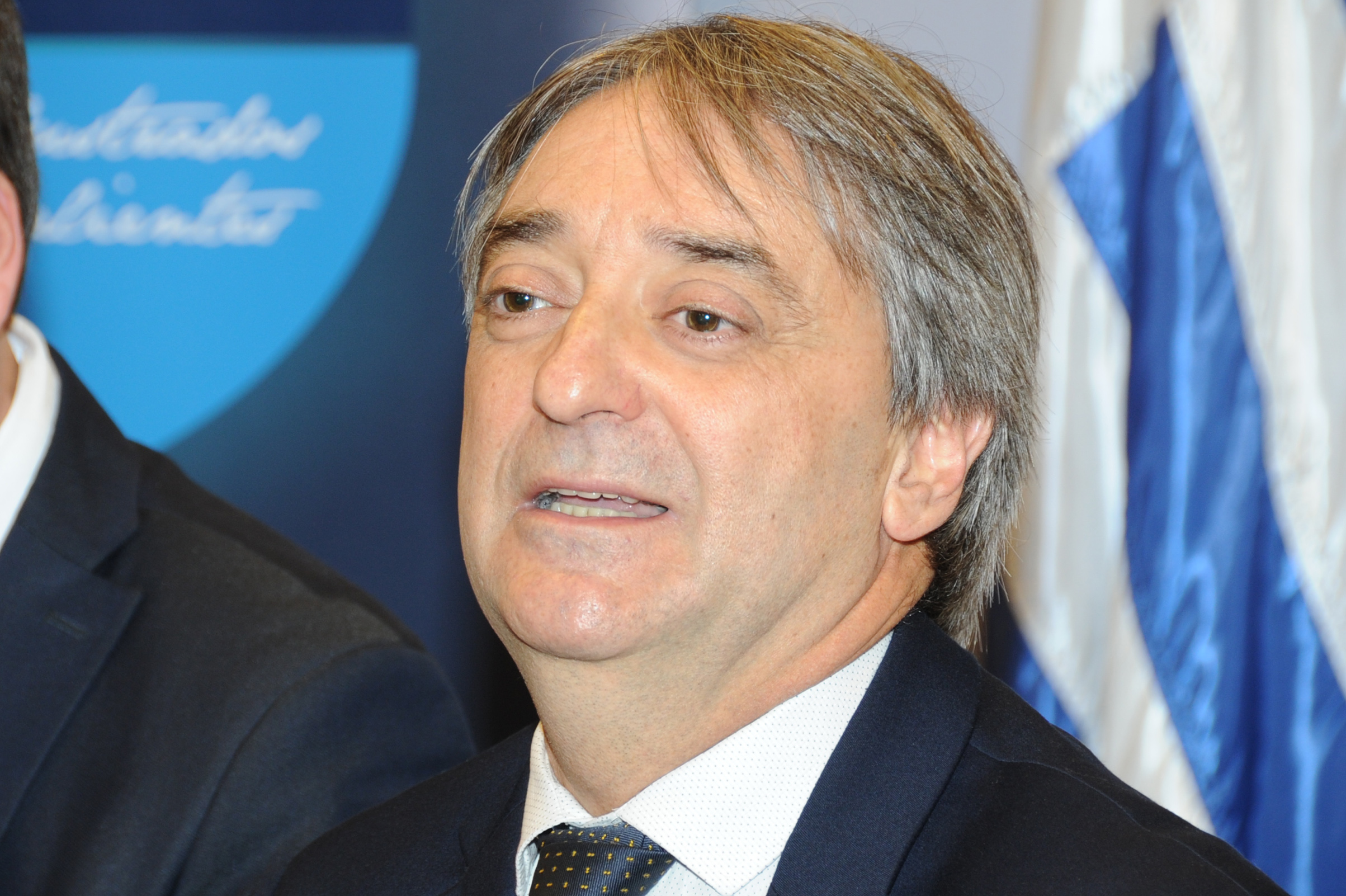 Secretario nacional del Deporte, Fernando Cáceres, haciendo uso de la palabra