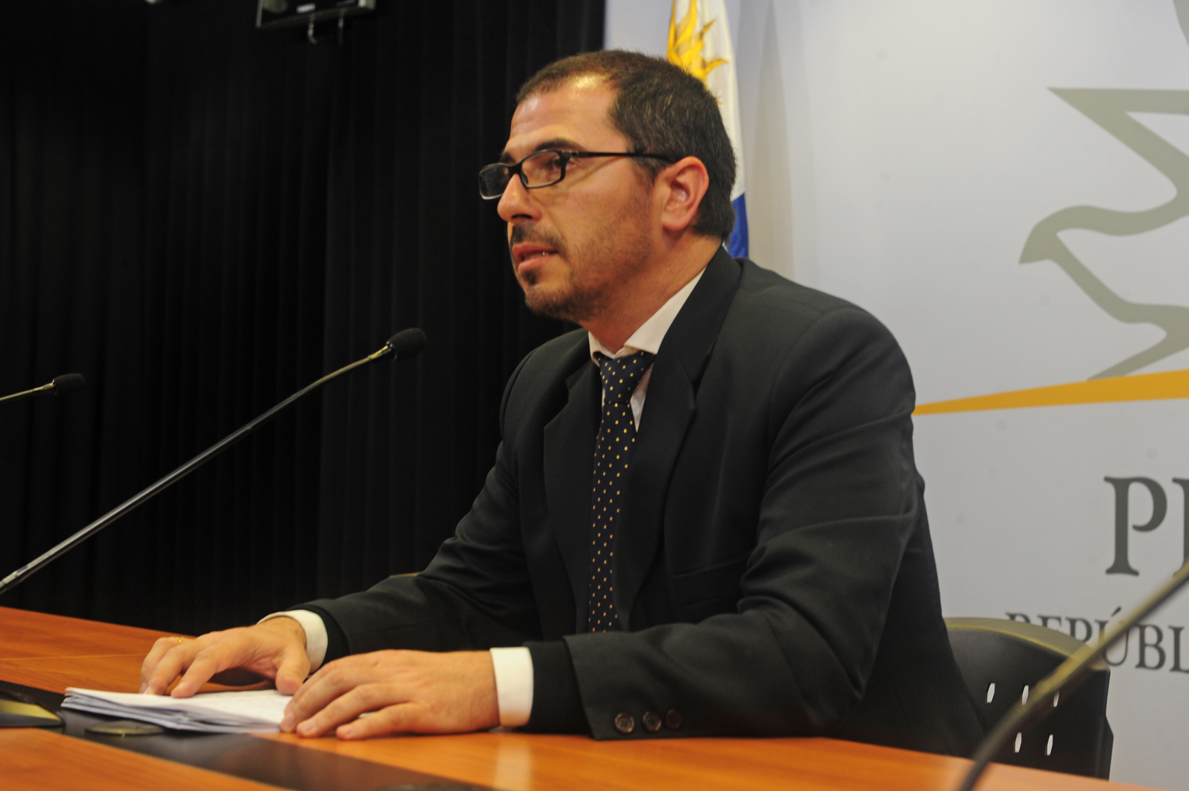 Prosecretario de Presidencia, Juan Andrés Roballo, haciendo uso de la palabra