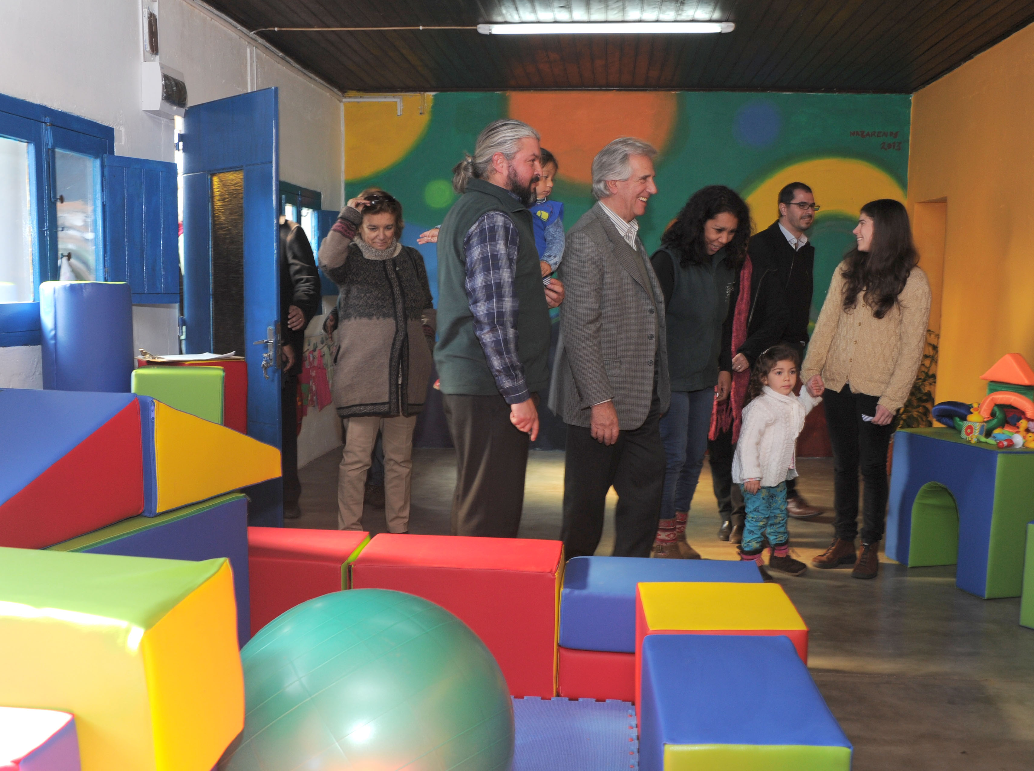 Presidente Vázquez recorre el Centro CAIF
