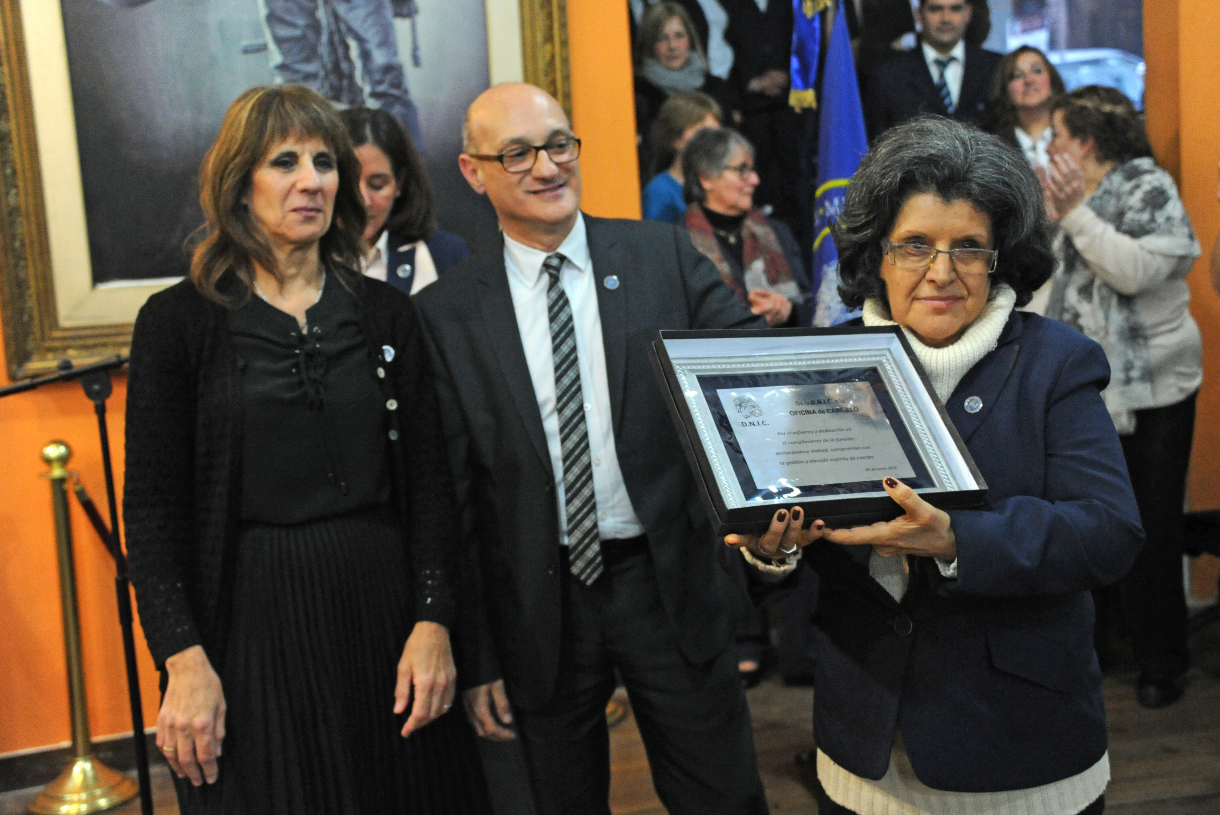 Reconocimiento a personal destacado de la Dirección Nacional de Identificación Civil