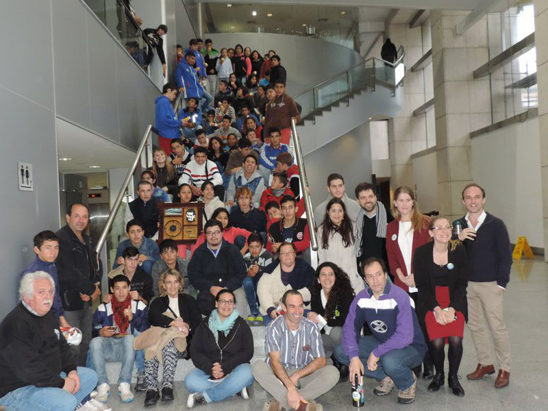 Presidencia de la República recibió a adolescentes de la Obra Social Don Bosco de Salto