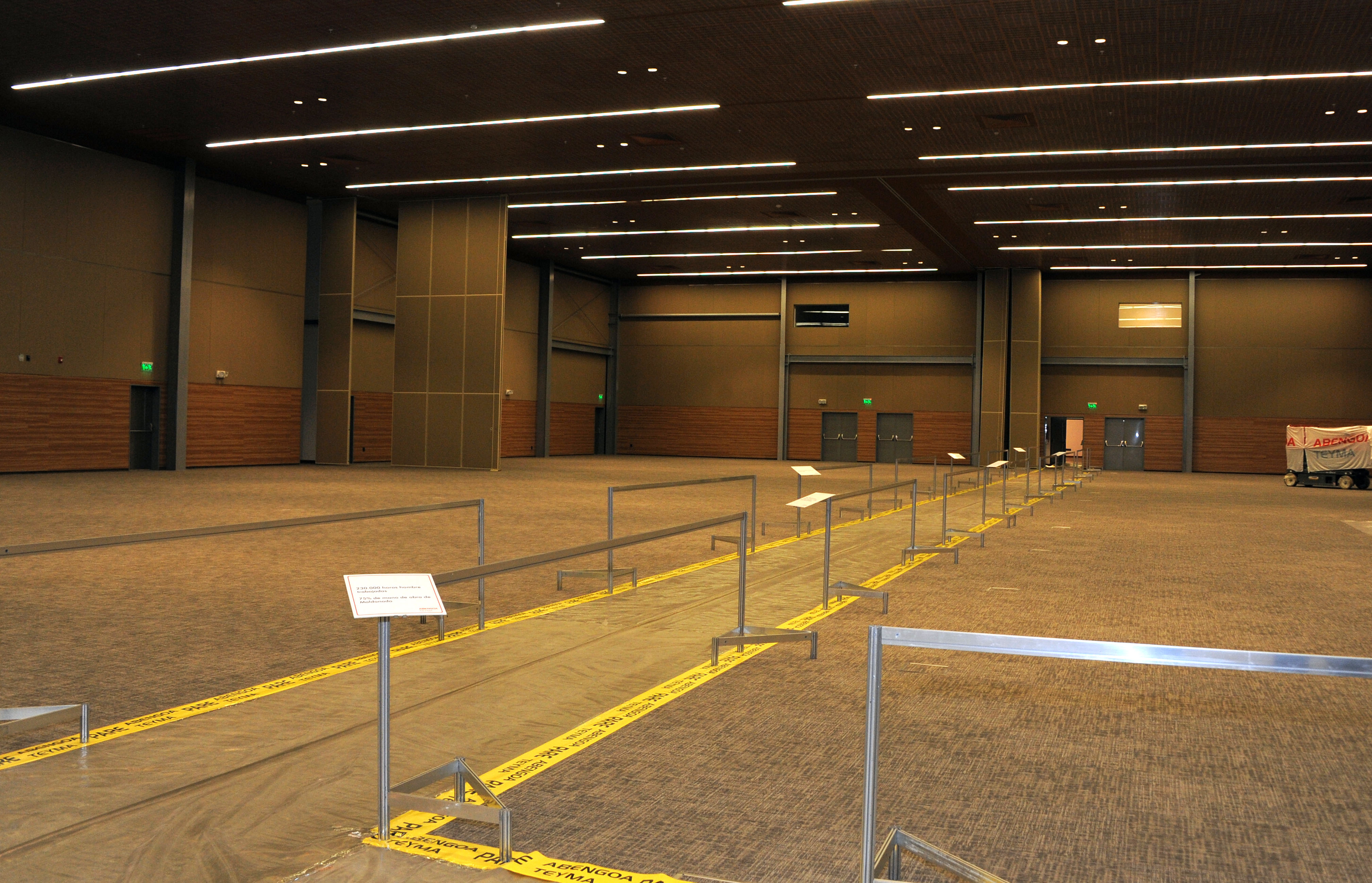 Imágenes del interior del Centro de Convenciones de Punta del Este