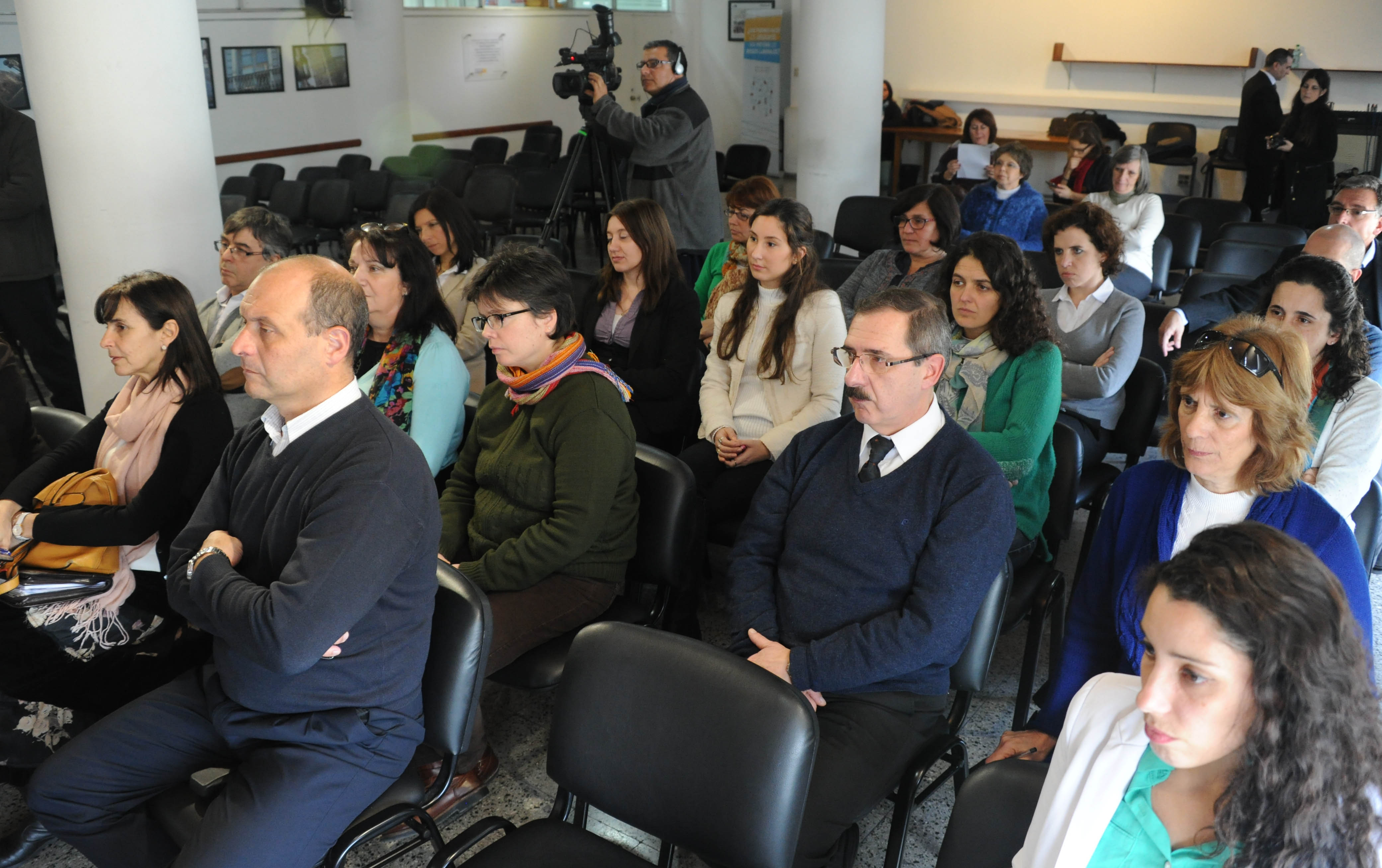Asistentes a la firma del convenio