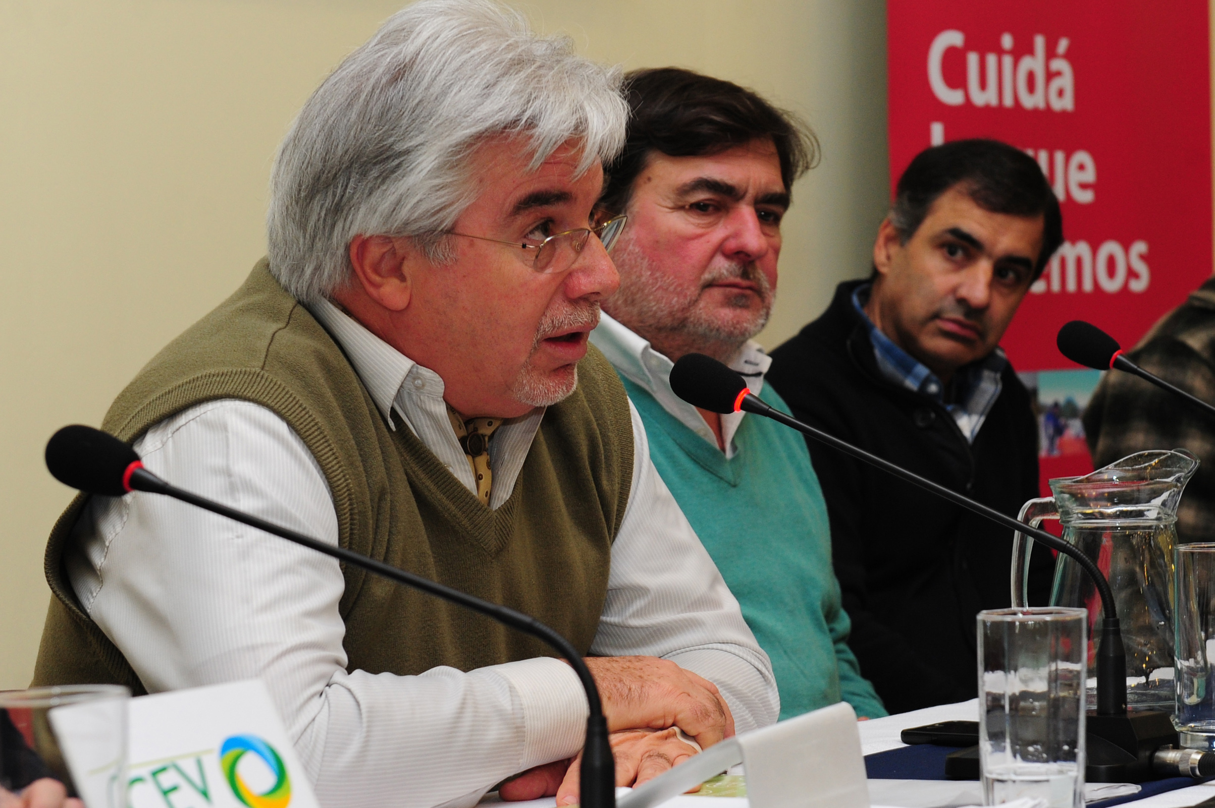 Ministro de Ganadería, Agricultura y Pesca, Tabaré Aguerre, haciendo uso de la palabra