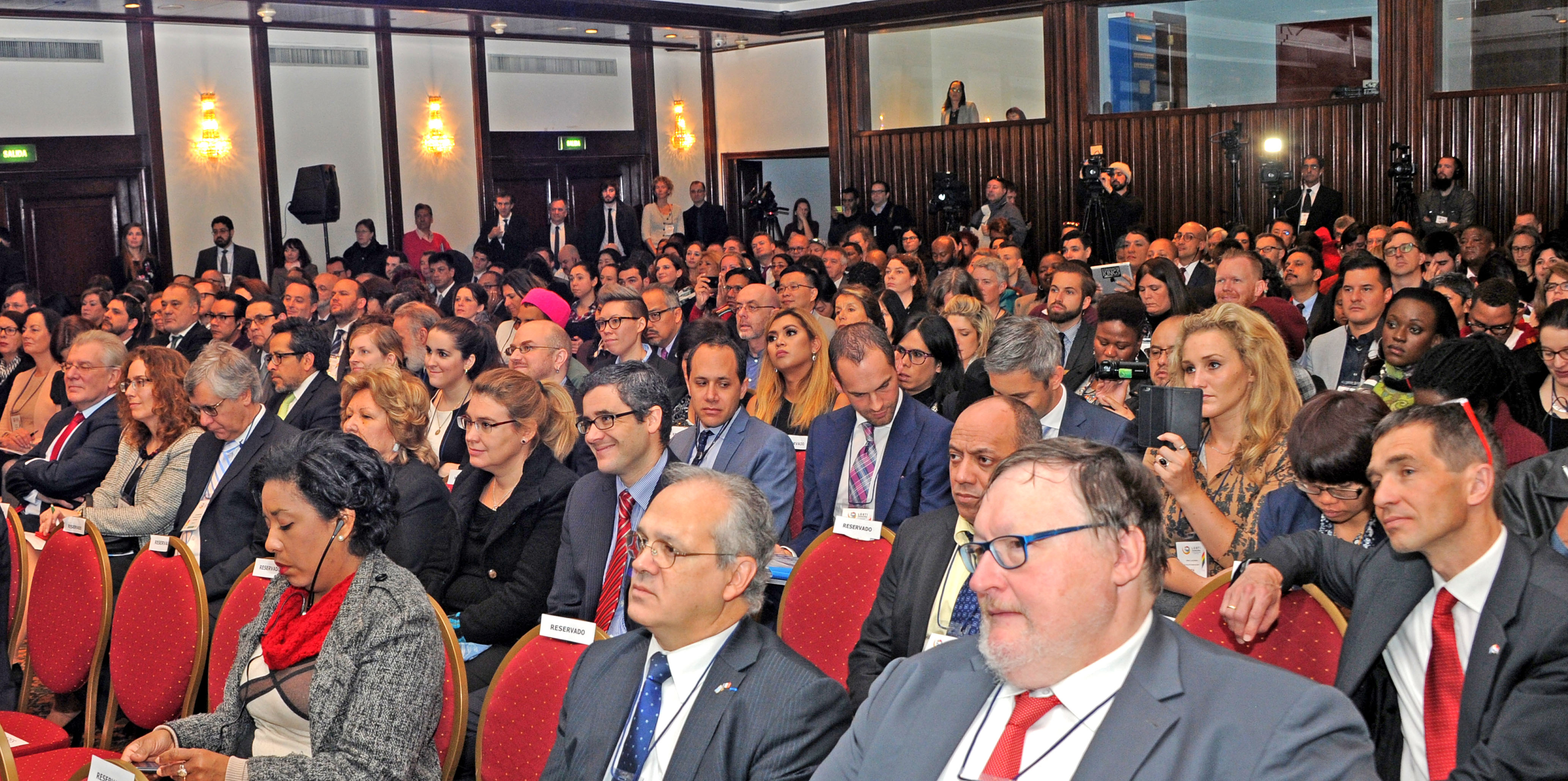 Asistentes a la conferencia