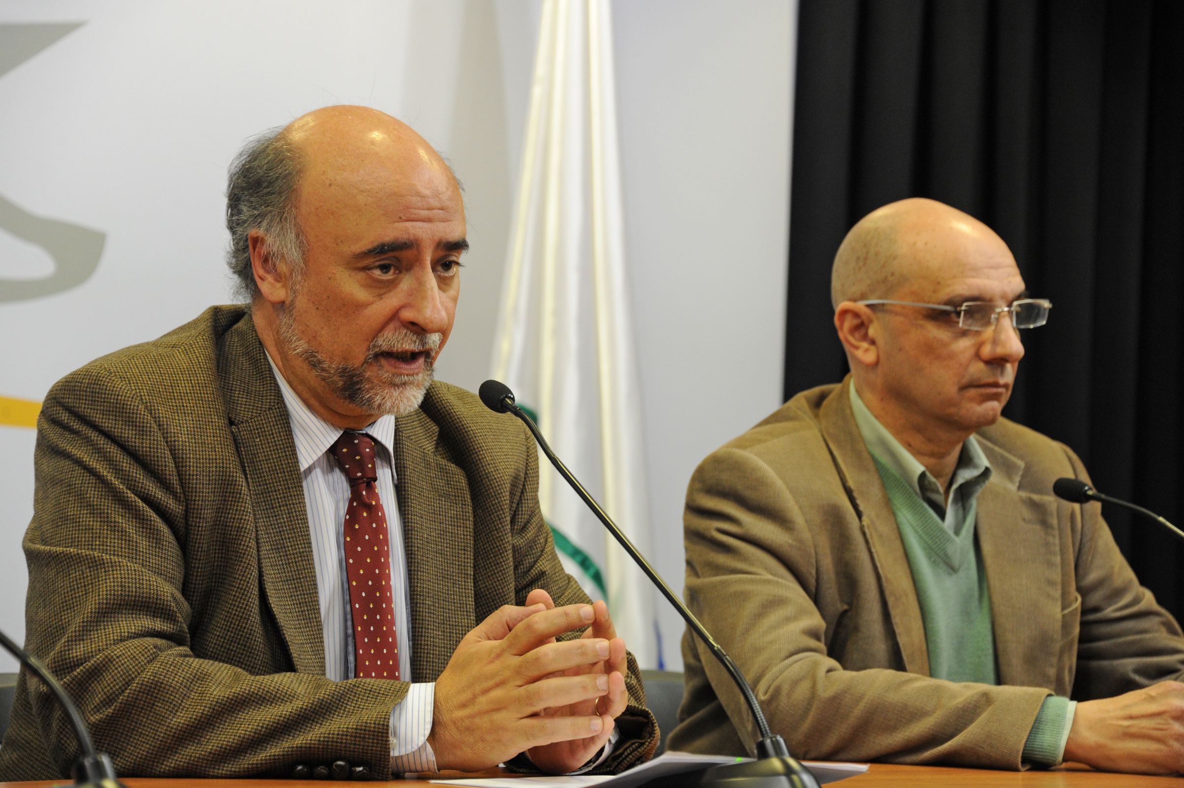 Pablo Mieres, en representación del Partido Independiente, junto a Daniel Radío