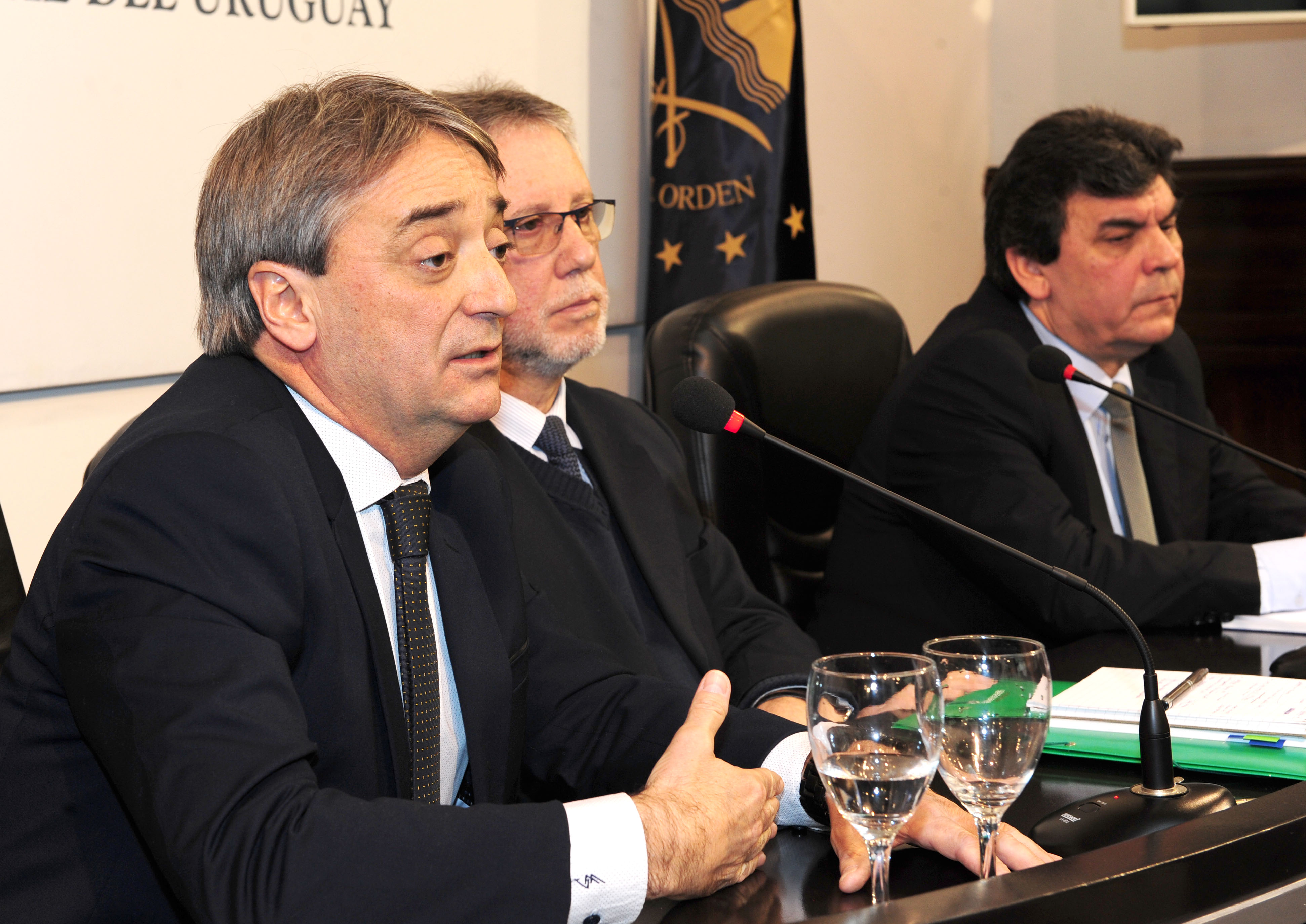 Director de la Secretaría Nacional del Deporte, Fernando Cáceres habla a la prensa