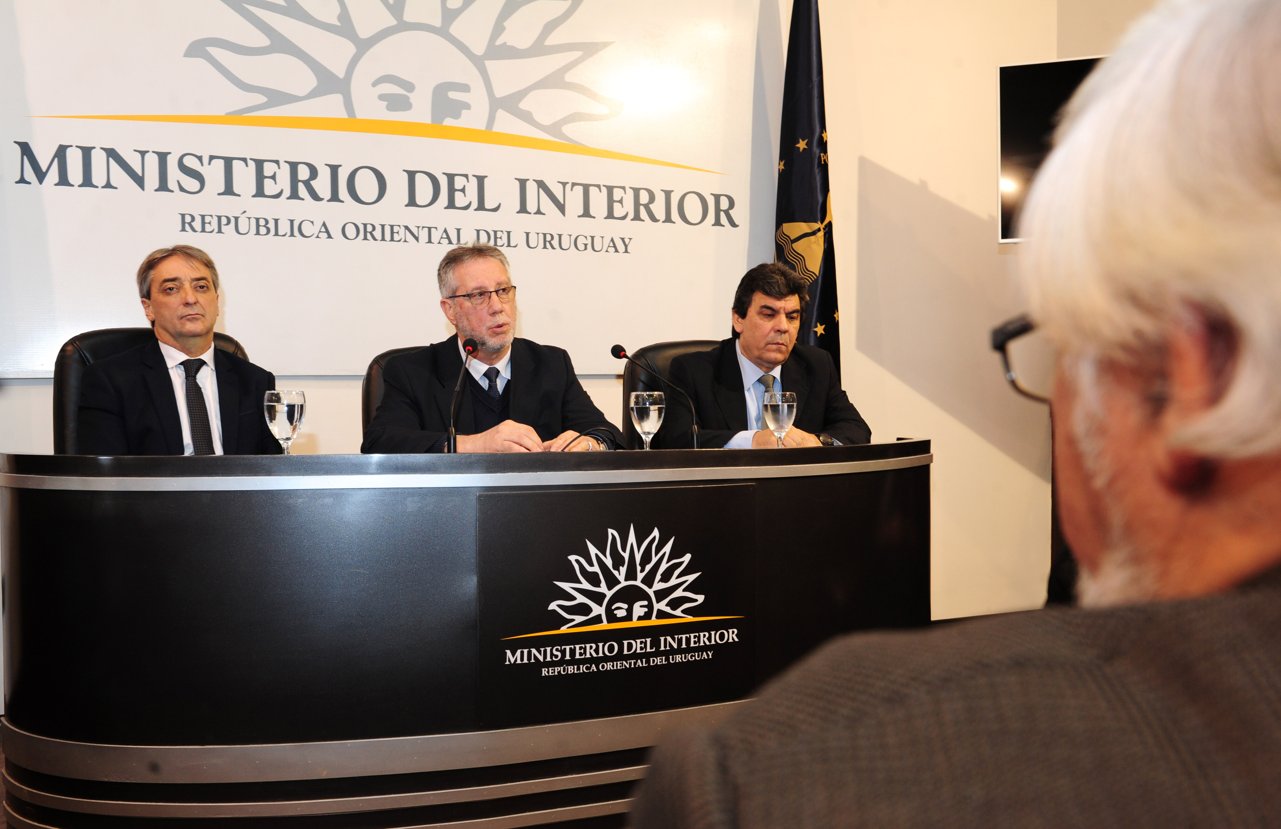 Fernando Cáceres, Jorge Vázquez y Mario Layera en conferencia de prensa