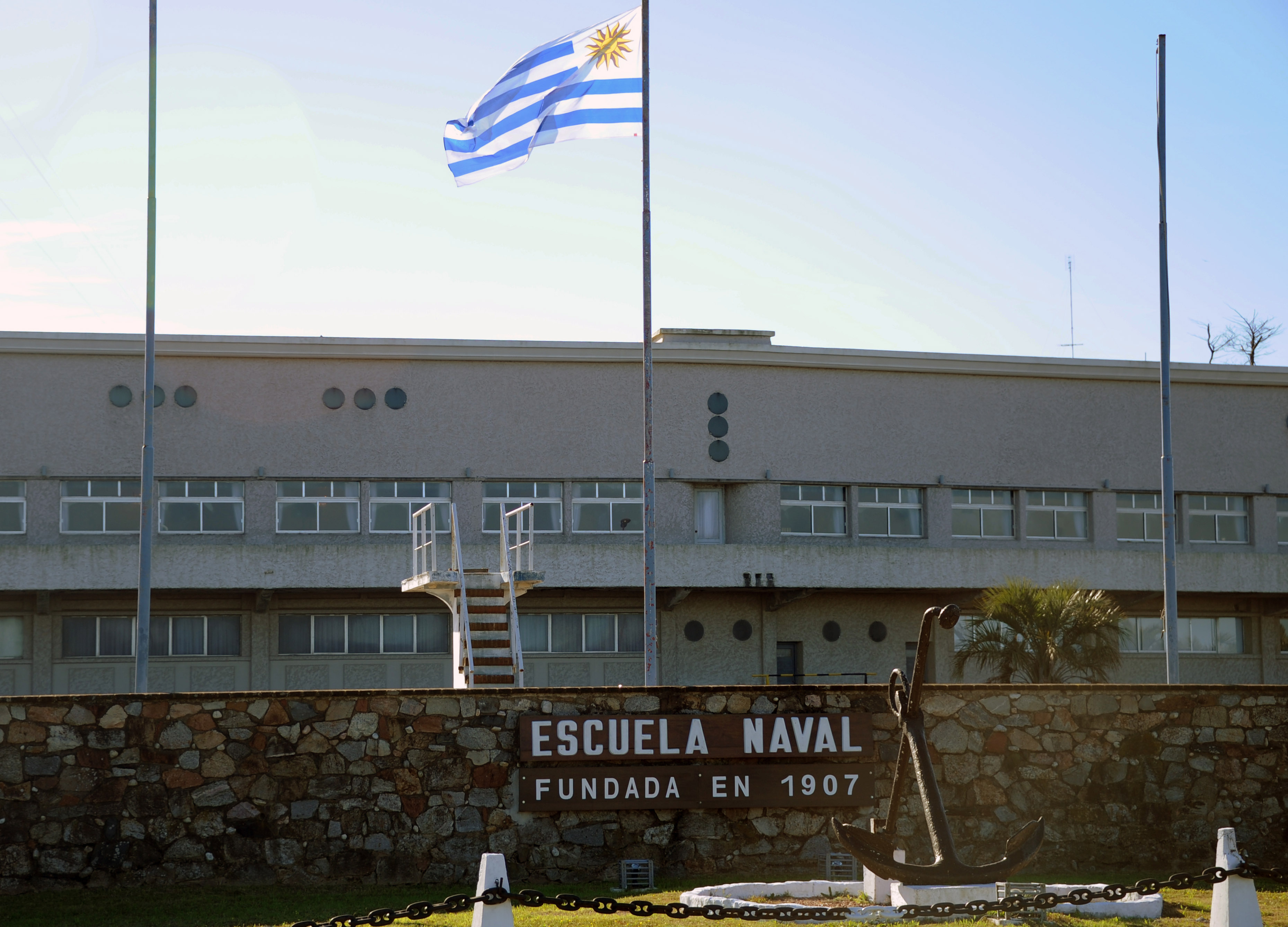Fachada de la Escuela Naval
