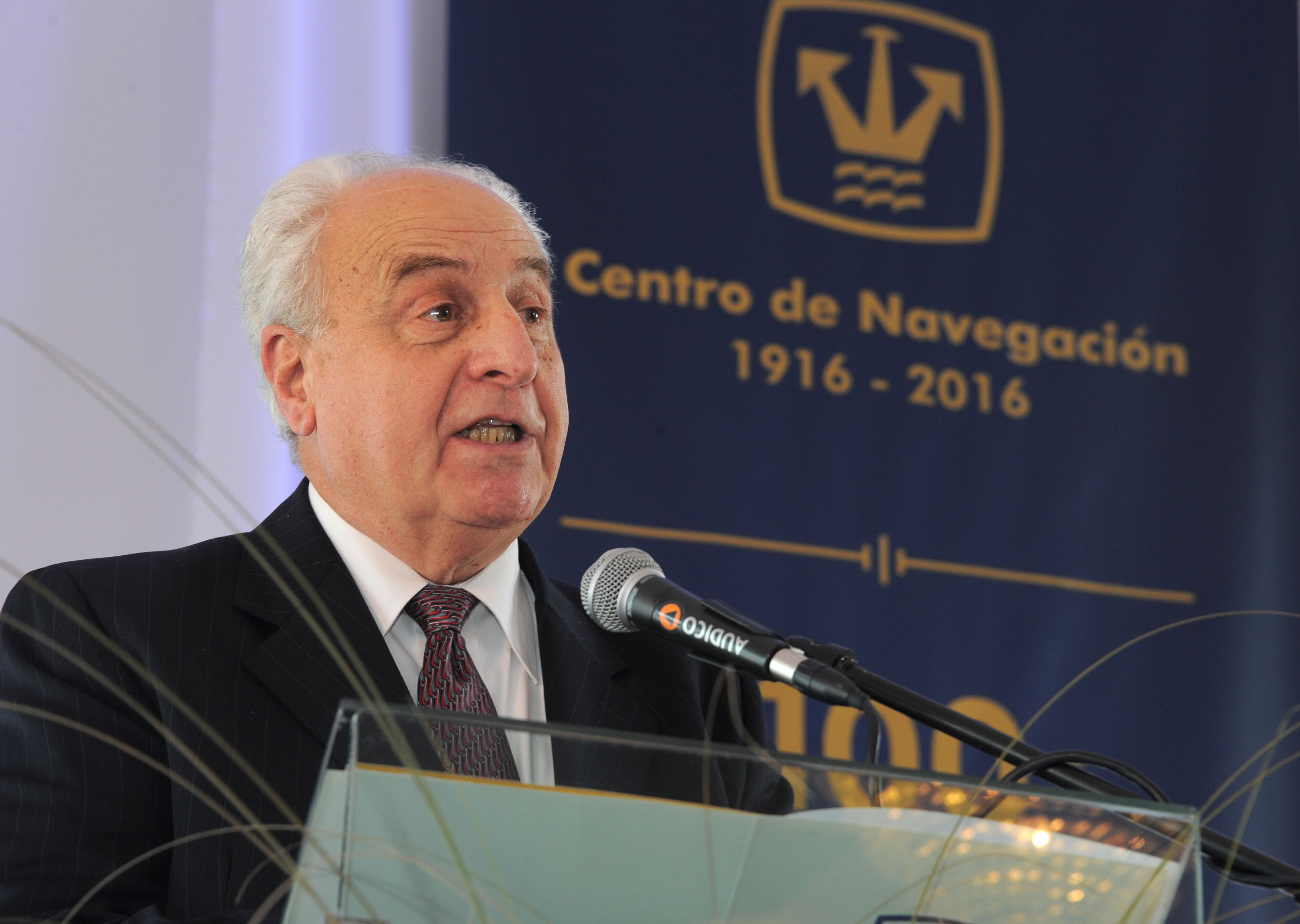 Ministro de Transporte y Obras Públicas, Víctor Rossi