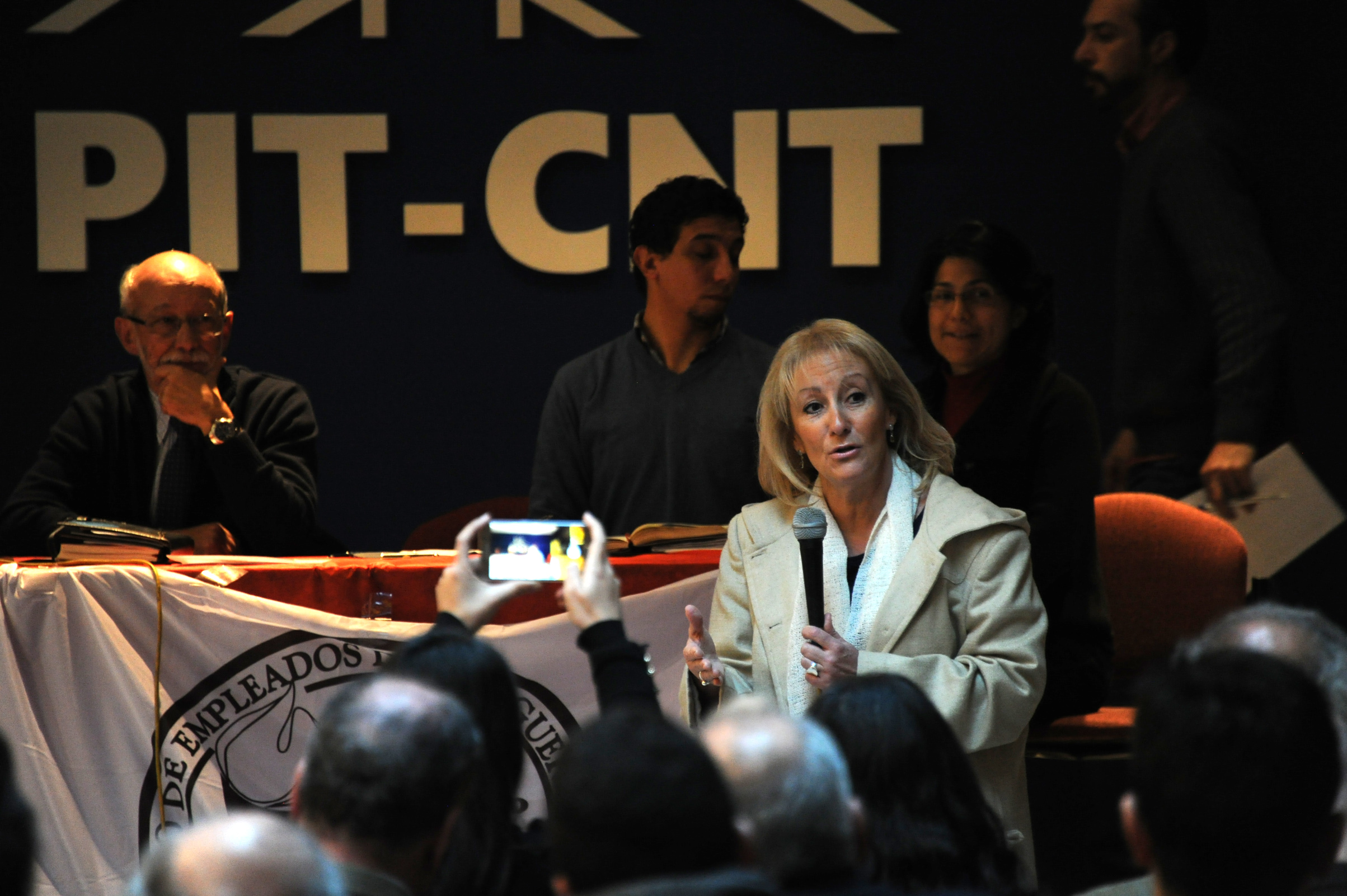 Ministra Carolina Cosse, haciendo uso de la palabra