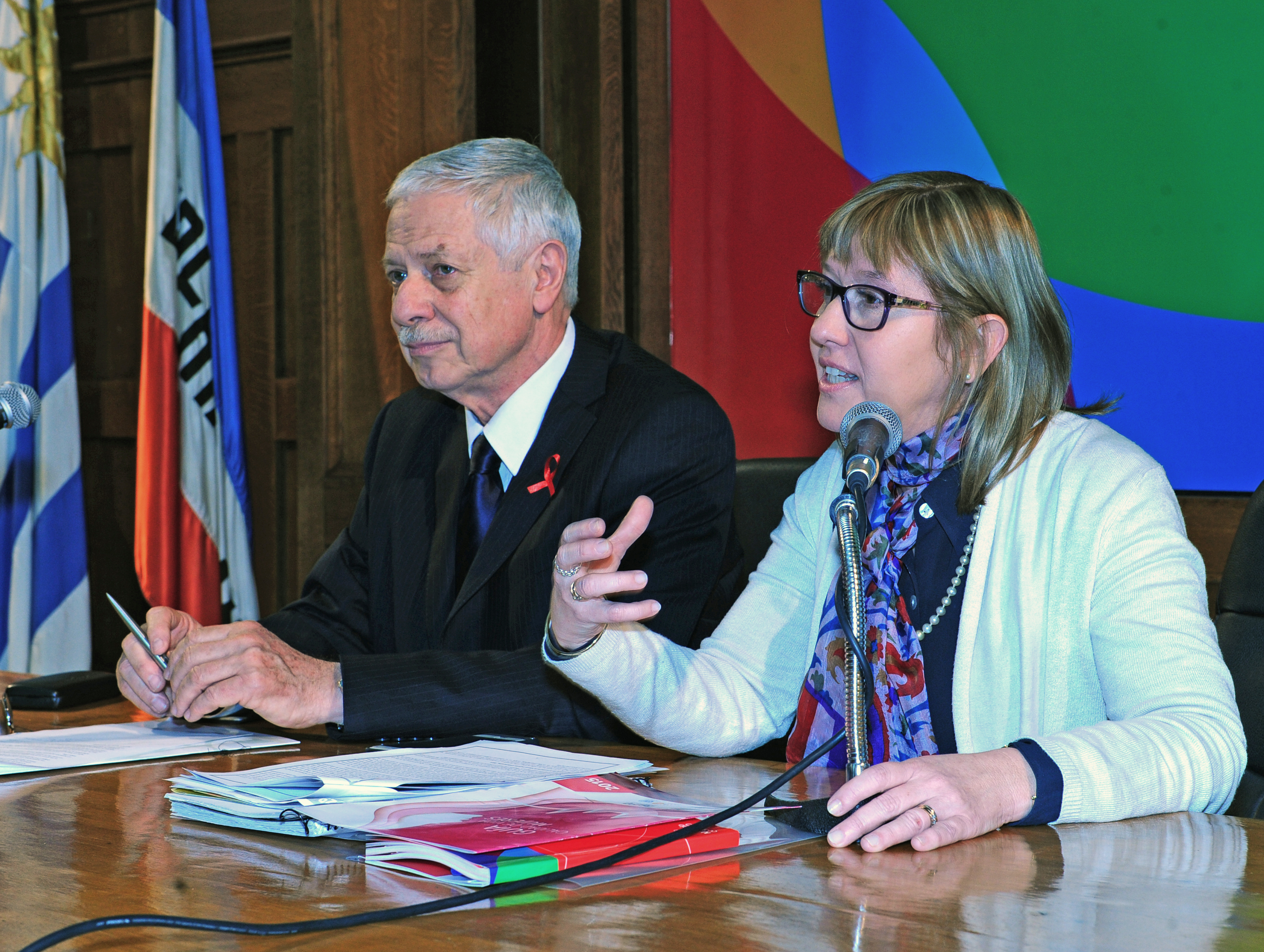 Jorge Basso y Cristina Lustemberg encabezando el acto