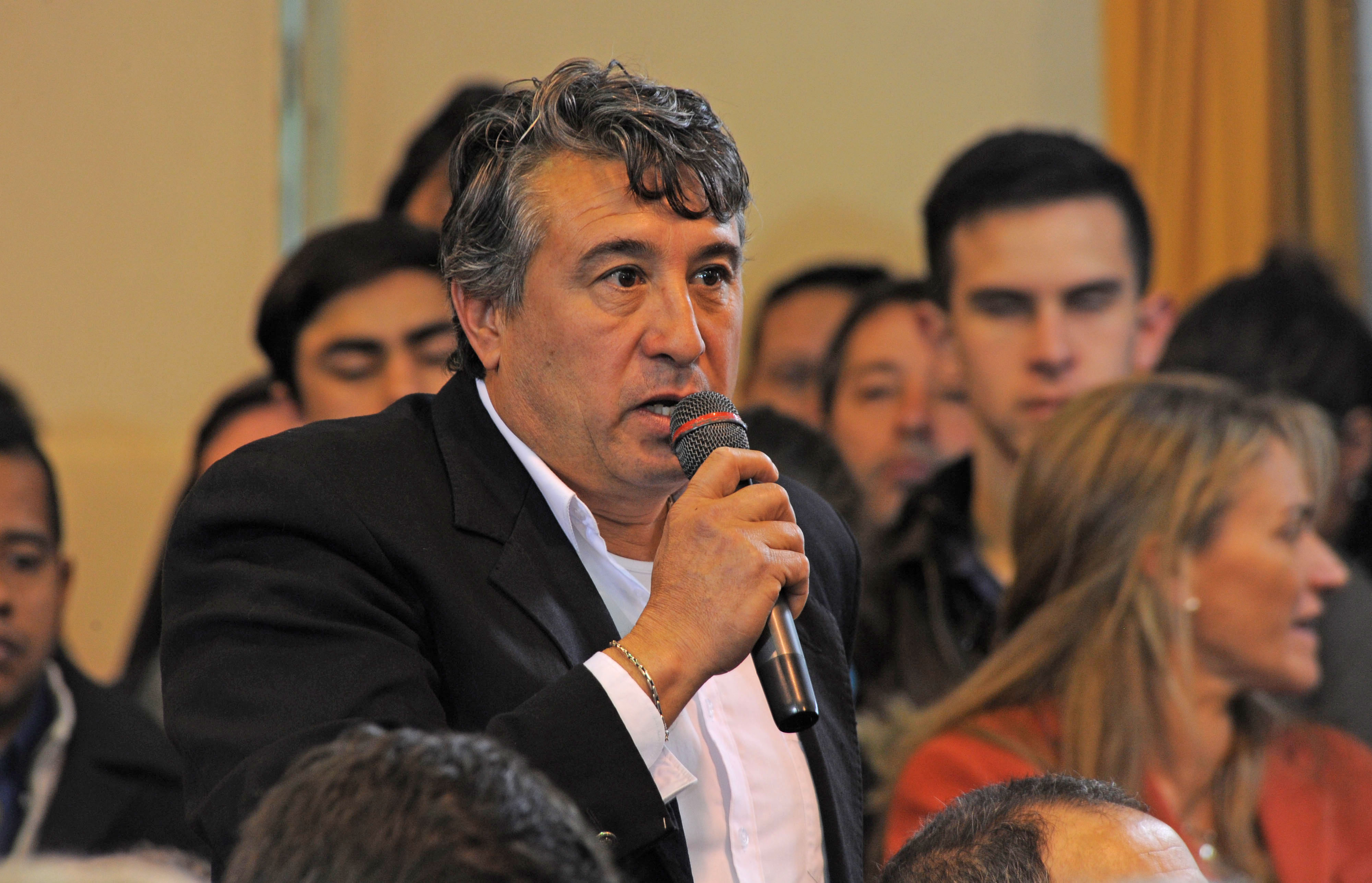 Ciudadano se dirige al presidente