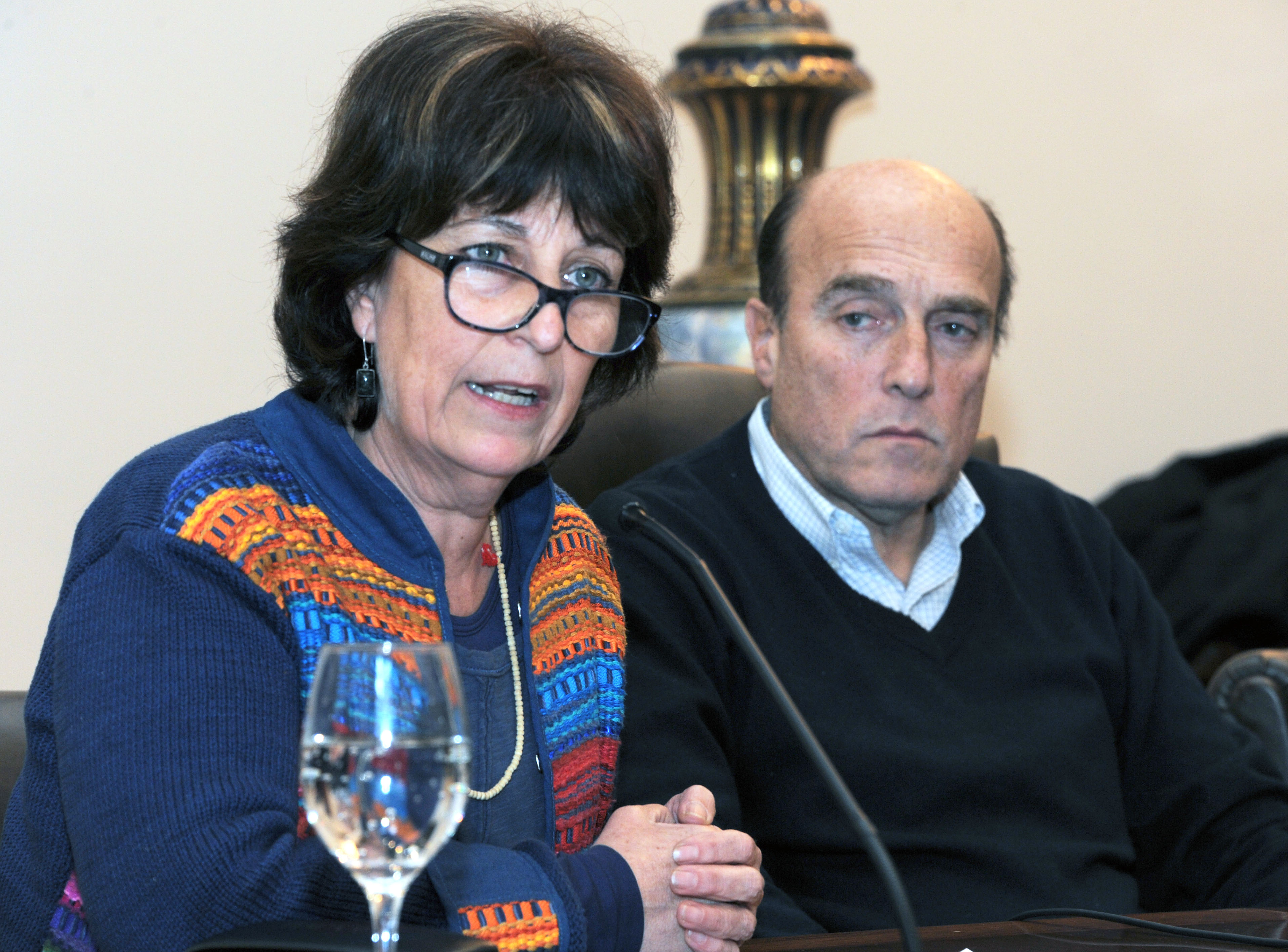 Presidenta del INAU, Marisa Linder habla a los presentes