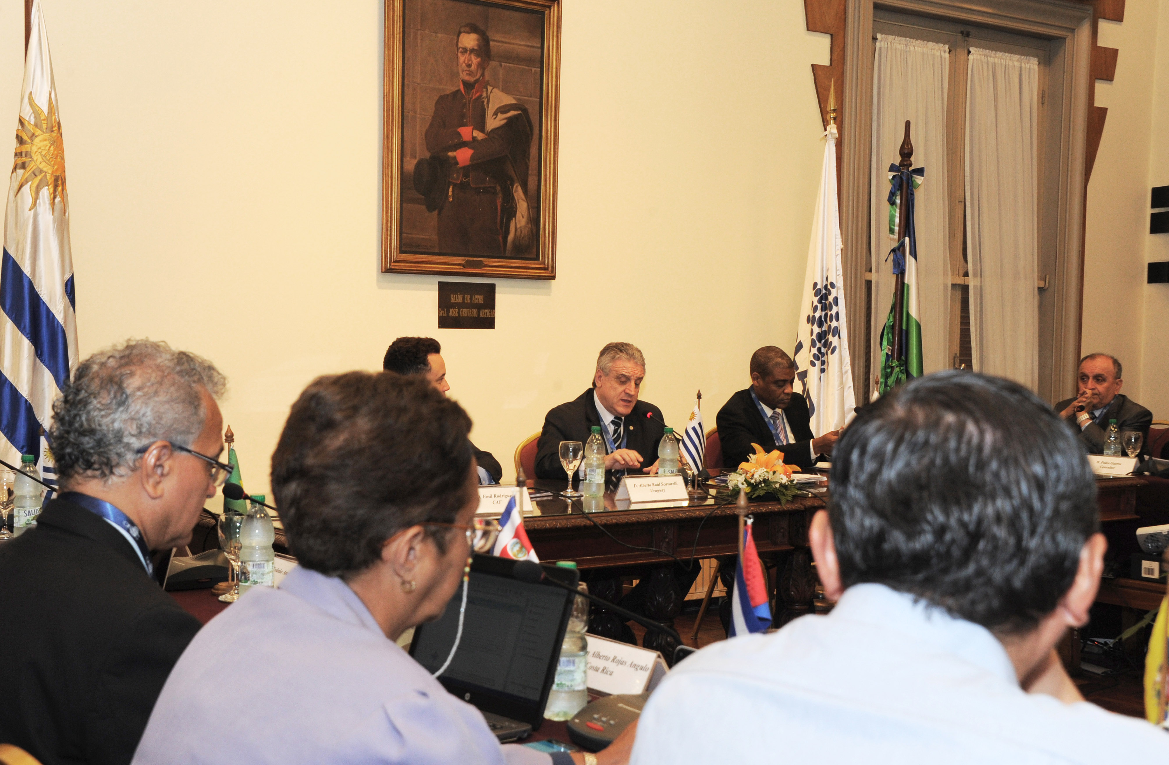 Director de la ONSC, Alberto Scavarelli se dirige a los asistentes la Foro