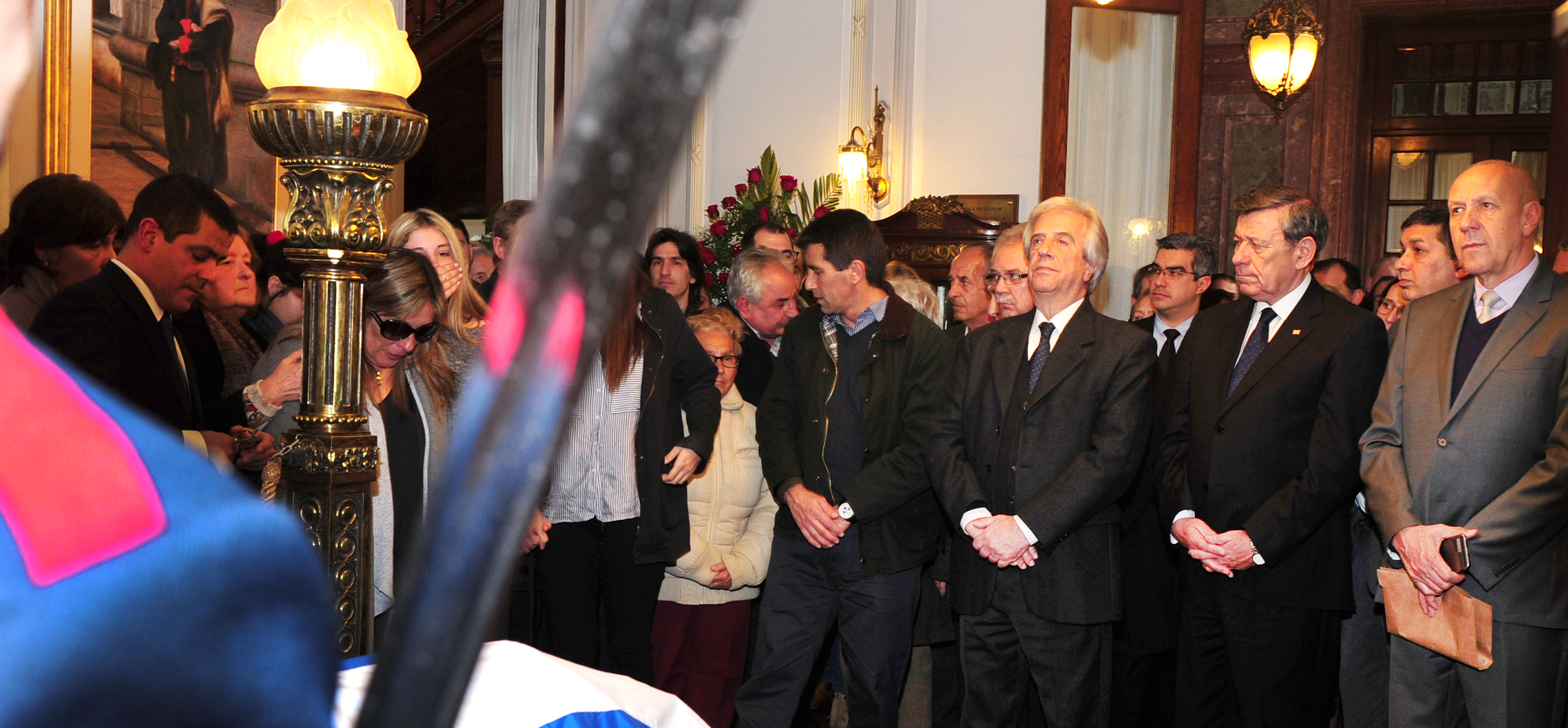 Tabaré Vázquez acompañado de Raúl Sendic, Rodolfo Nin Novoa, Miguel Ángel Toma y Juan Andrés Roballo