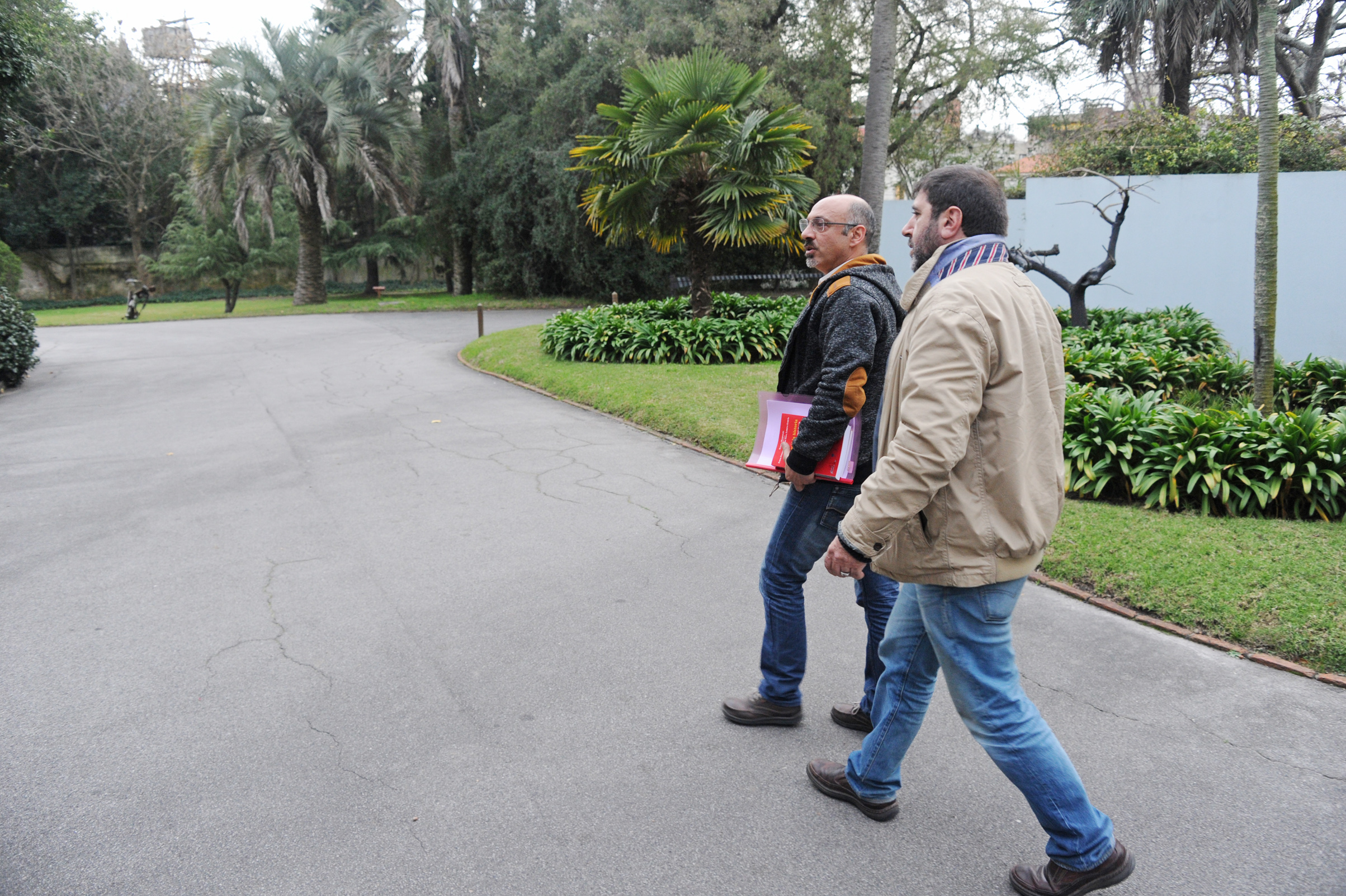 Llegada de los dirigentes del PIT - CNT, el presidente de la central sindical, Fernando Pereira, y el secretario Marcelo Abdala