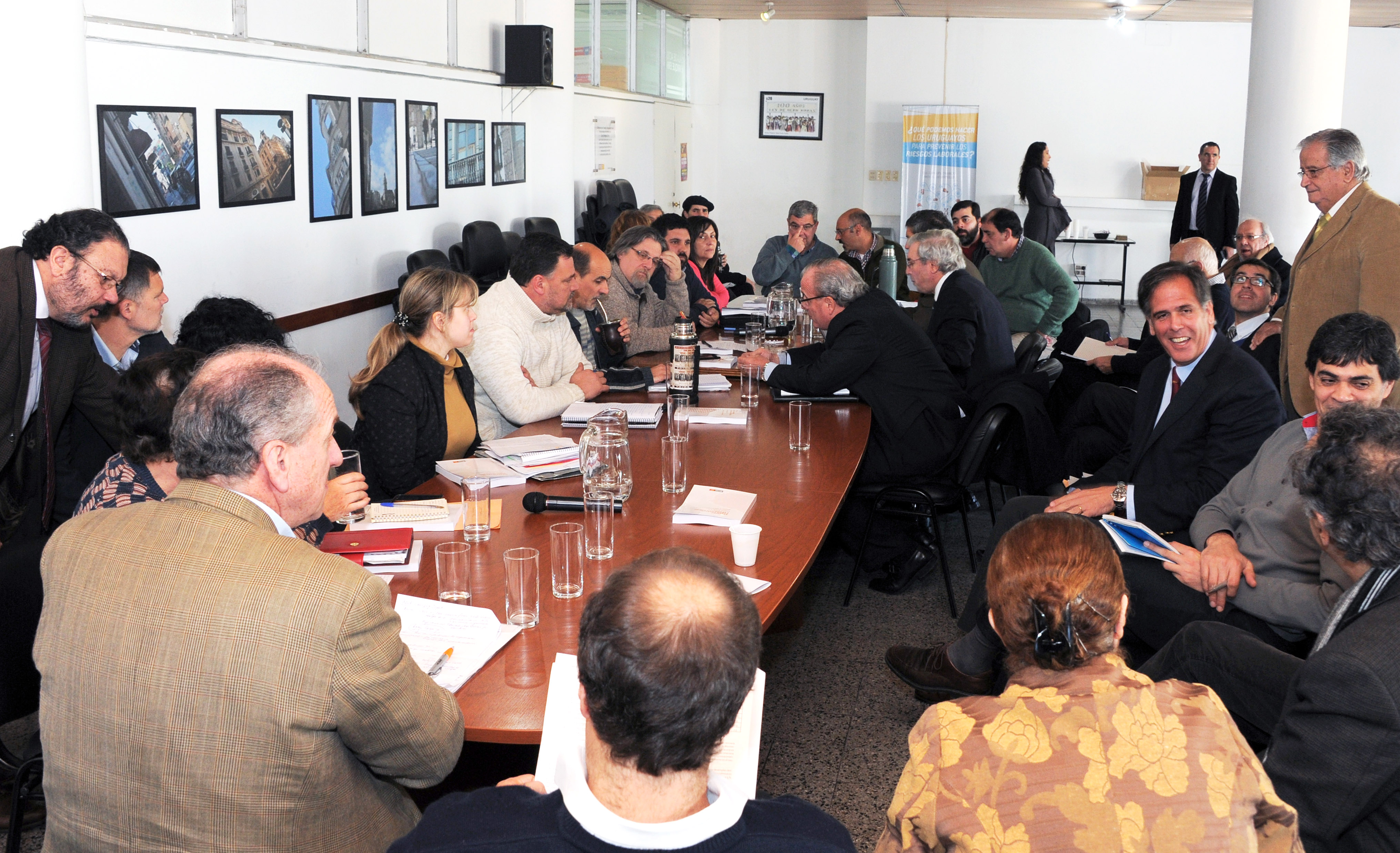 Reunión del Consejo Superior Tripartito