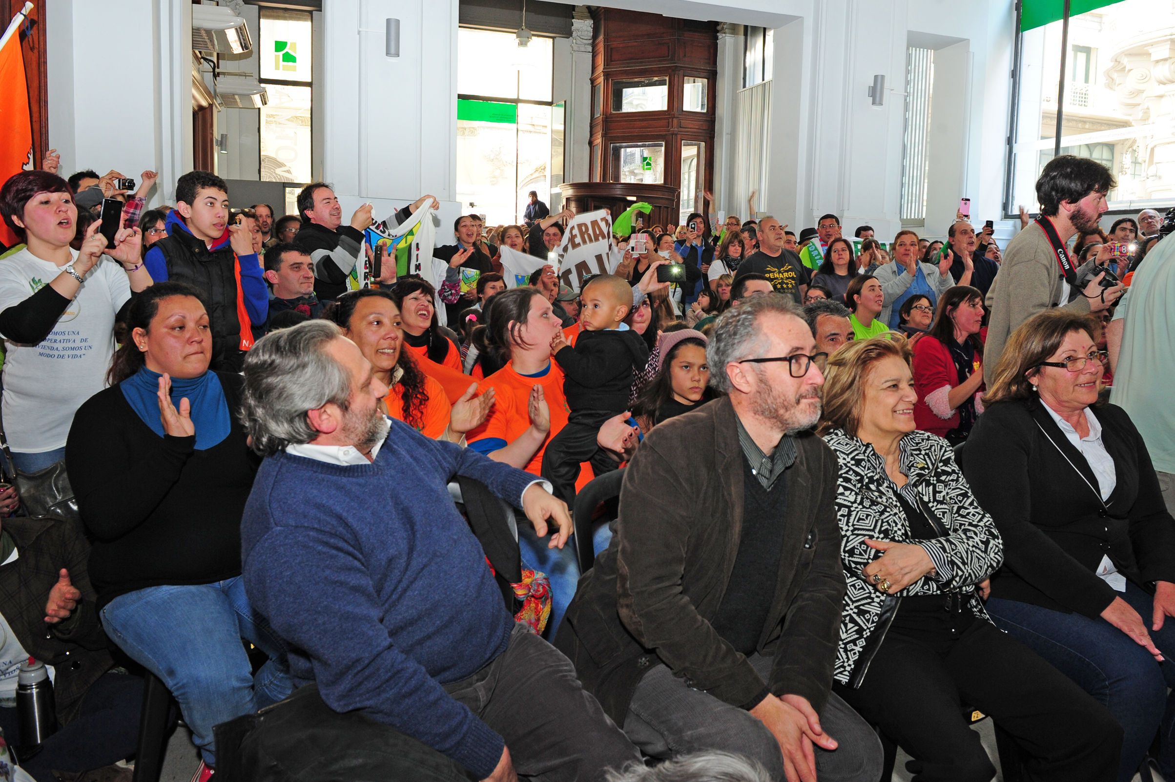 MNAV realizó sorteo de cupos para cooperativas de viviendas