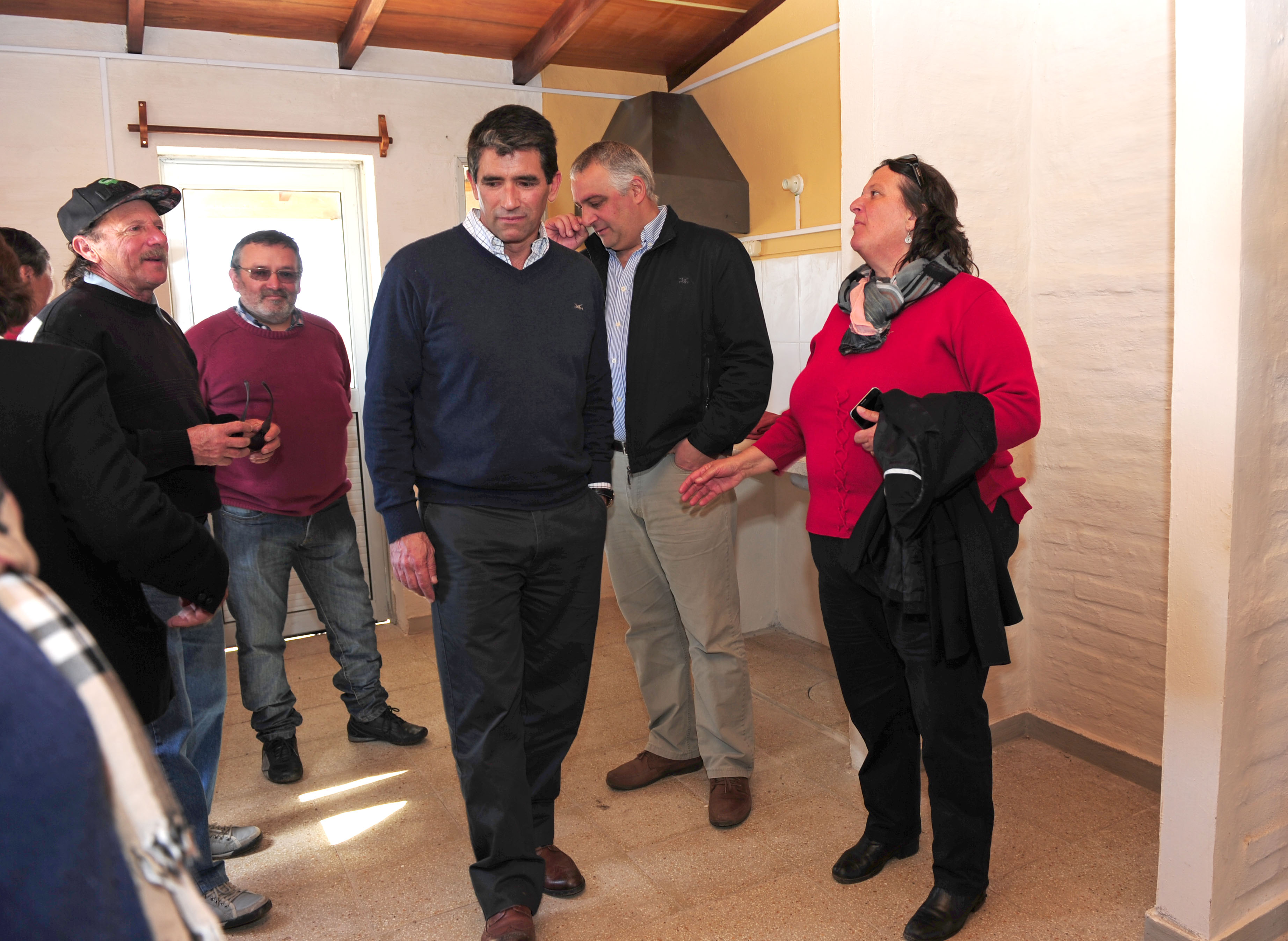 Vicepresidente Raúl Sendic recorriendo casas