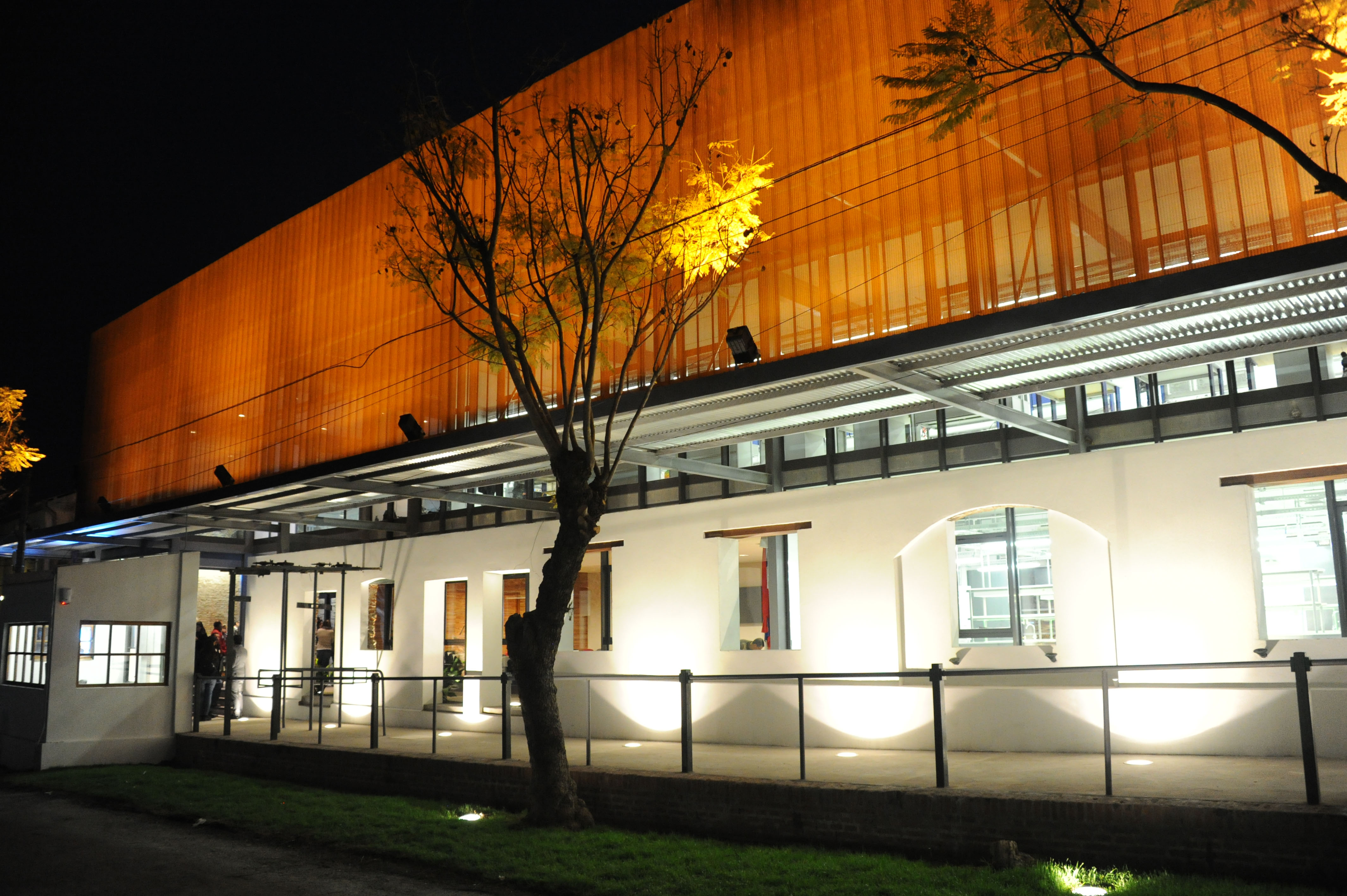 Fachada de la UTEC