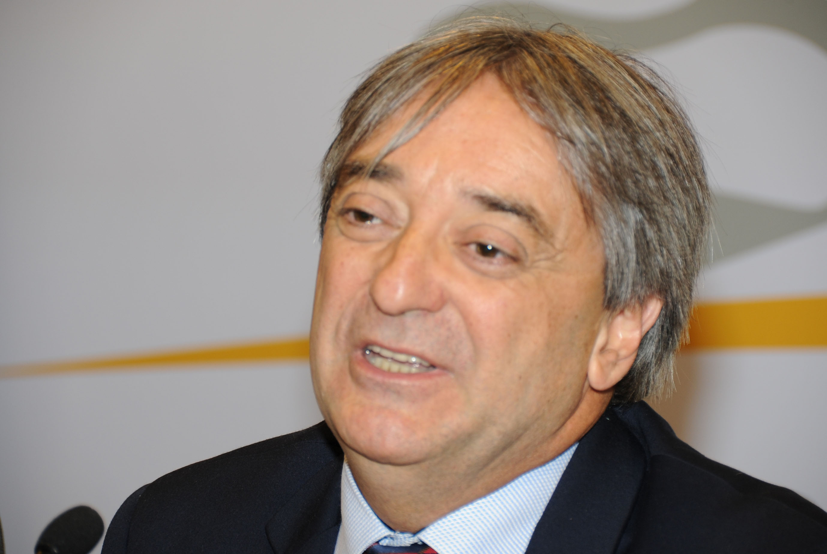 Secretario Nacional del Deporte, Fernando Cáceres