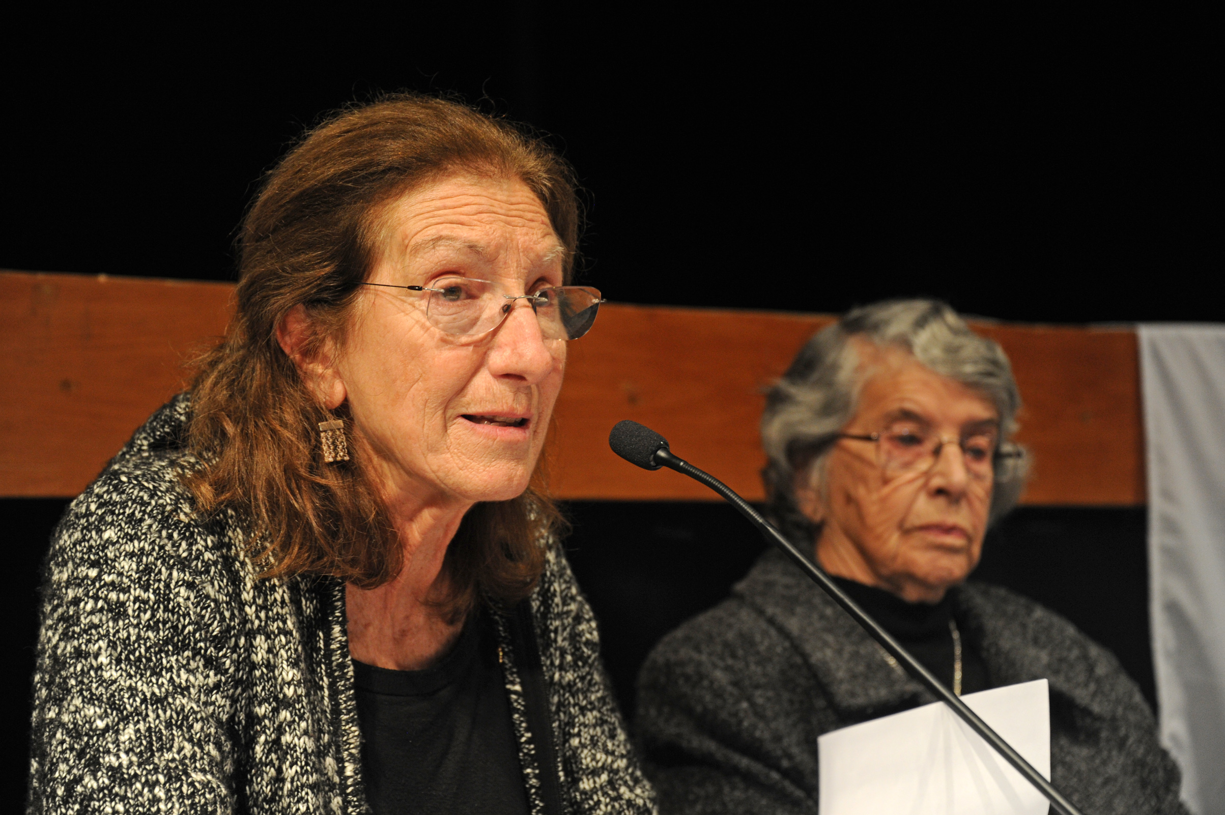 Representante de Madres y Familiares de Detenidos Desaparecidos, dirigiéndose a los presentes