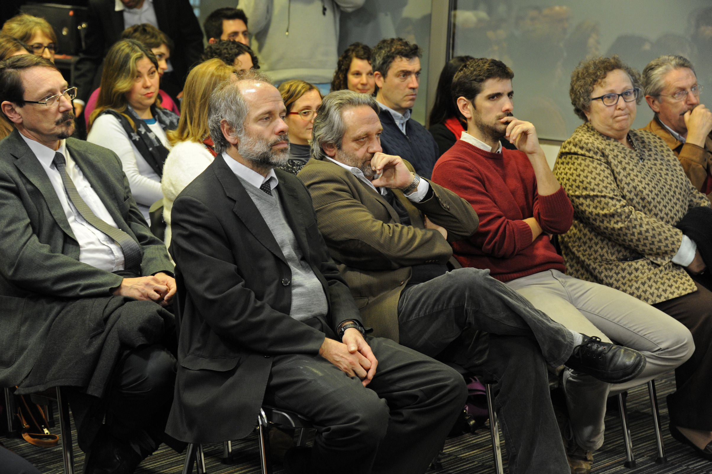 Autoridades y asistentes al evento