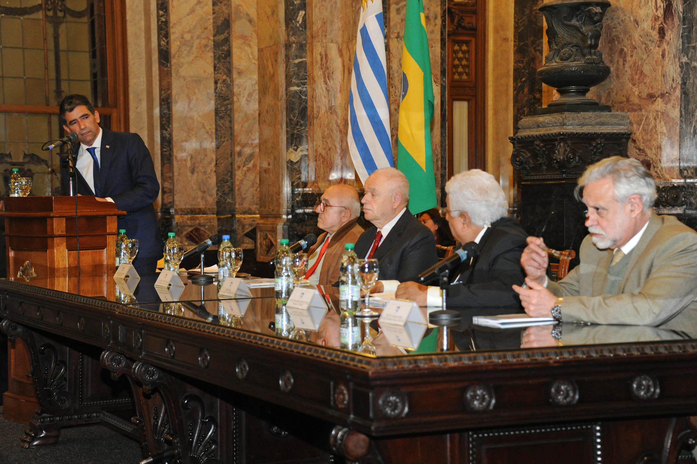 Vicepresidente Raúl Sendic, haciendo uso de la palabra