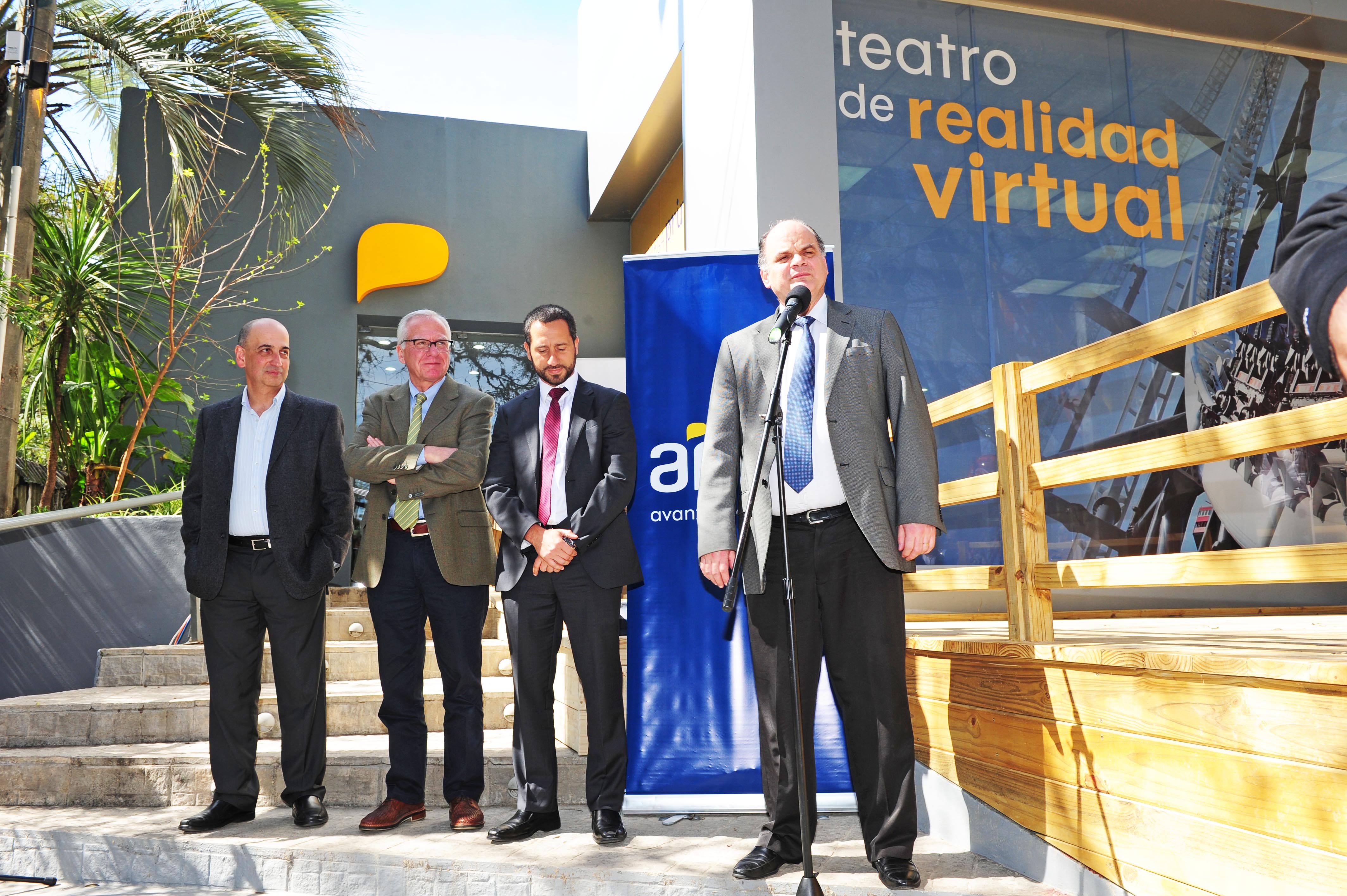 Presidente de ANTEL, Andrés Tolosa, anuncia la promoción Recarga Primavera