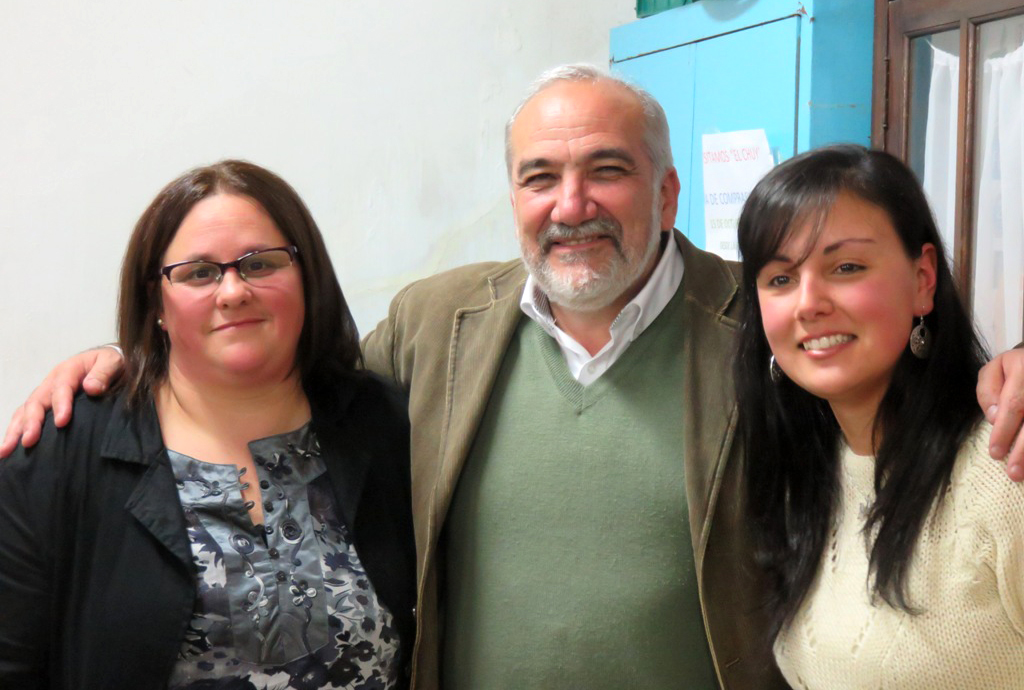 Wilson Netto junto a estudiantes