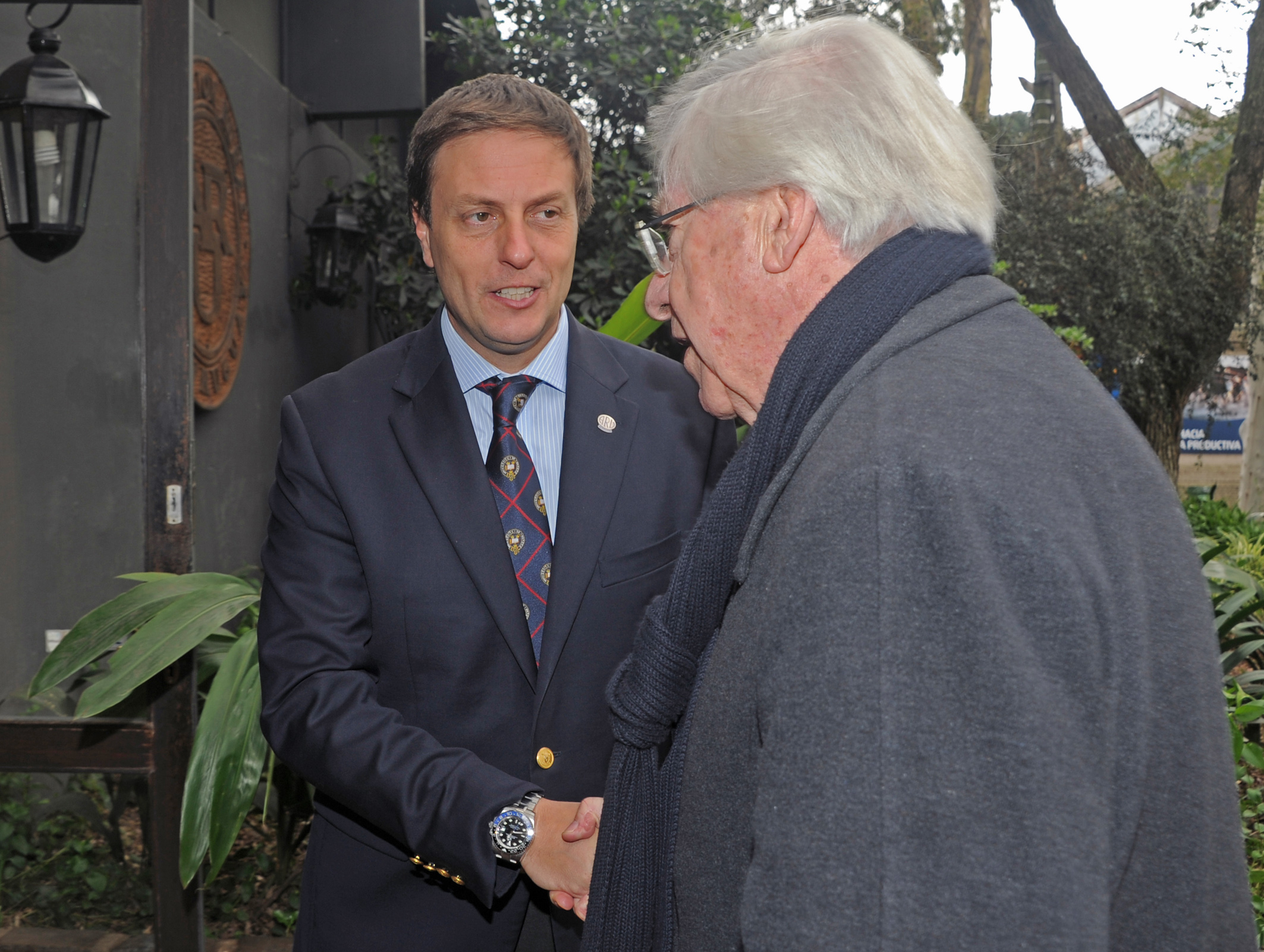 Ministro de Economía y Finanzas, Danilo Astori, es recibido por Ricardo Reilly, presidente de la Asociación Rural del Uruguay