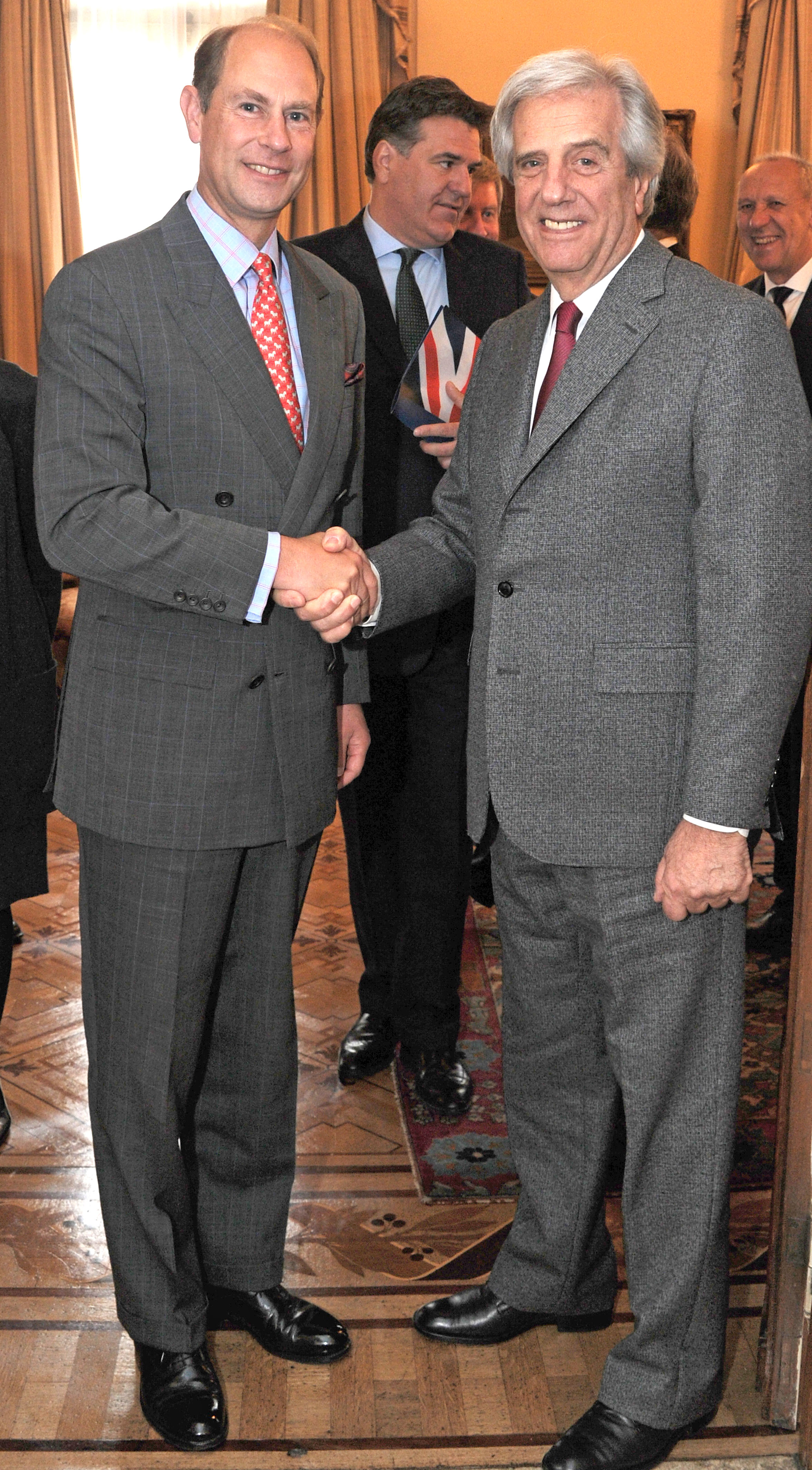 Saludo entre Tabaré Vázquez y el Principe Eduardo