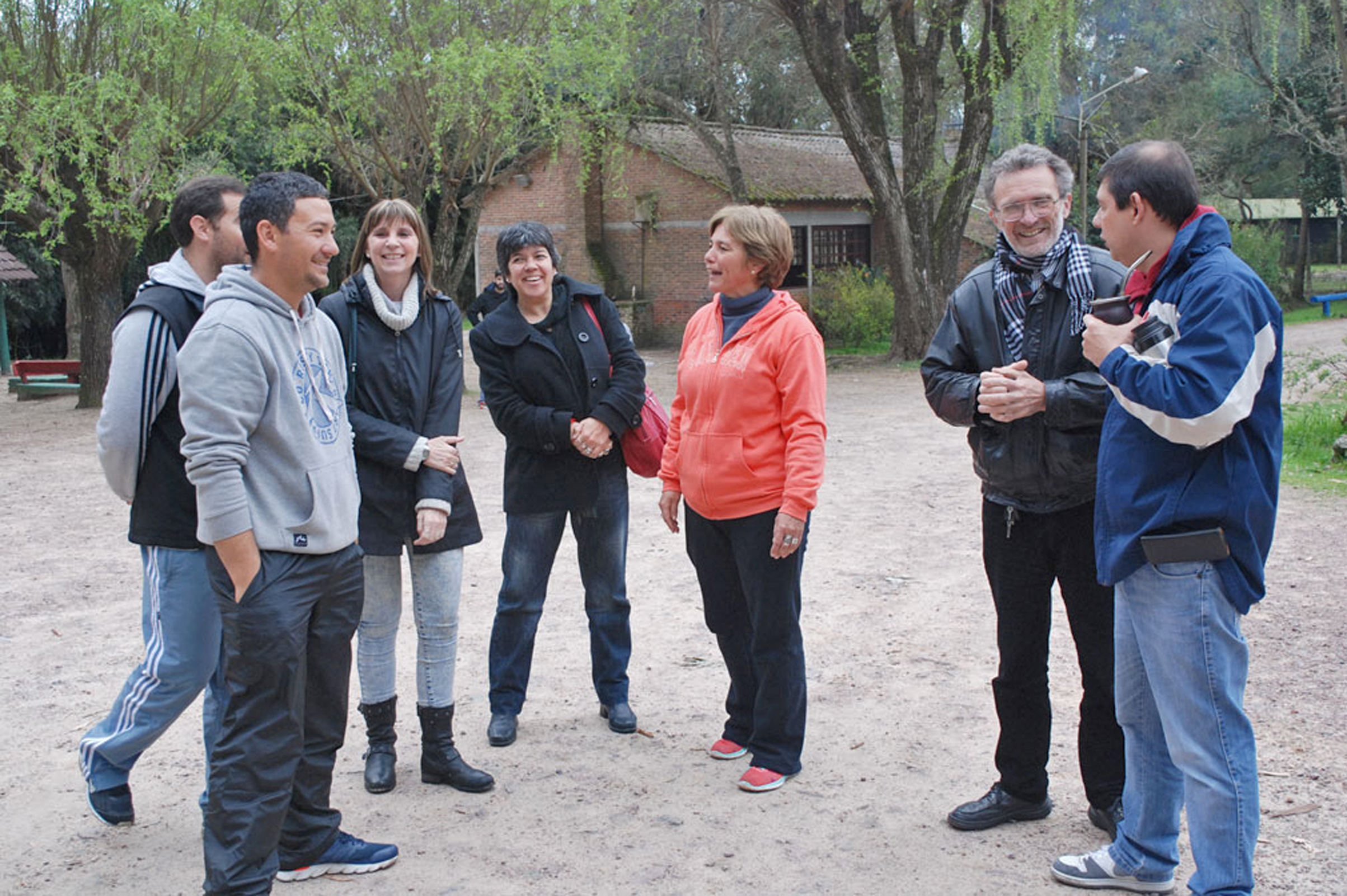 Grupo de escolares de Dolores participantes del campamento educativo