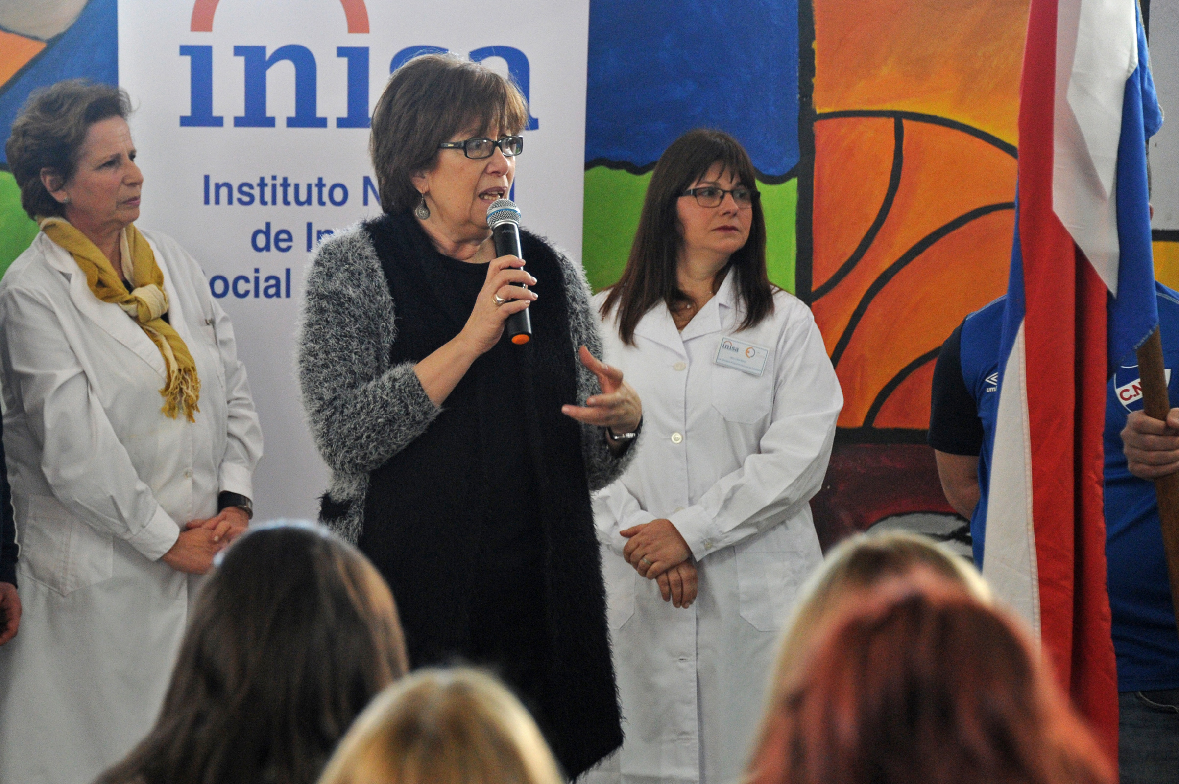 Ministra de Desarrollo Social, Marina Arismendi, dirigiéndose a los presentes