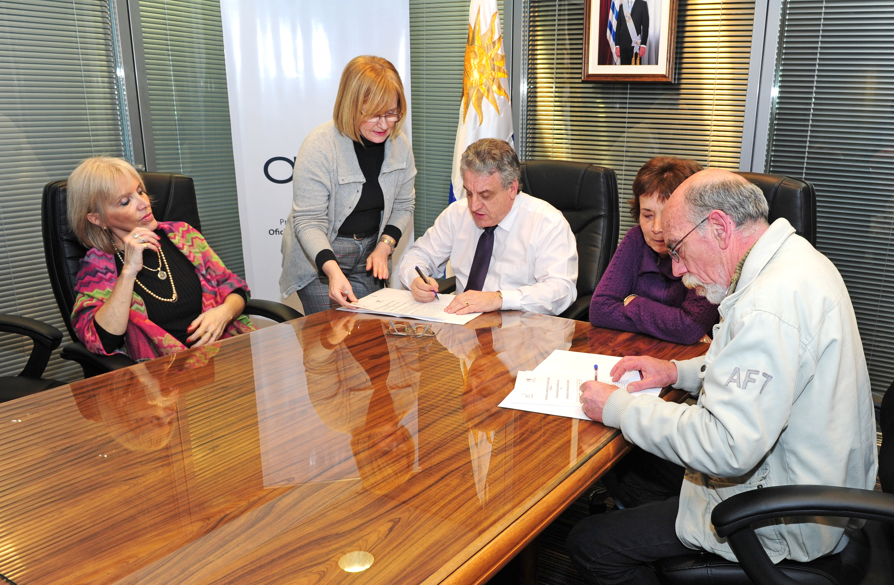 Alberto Scavarelli y Rodolfo Silveira firman el convenio