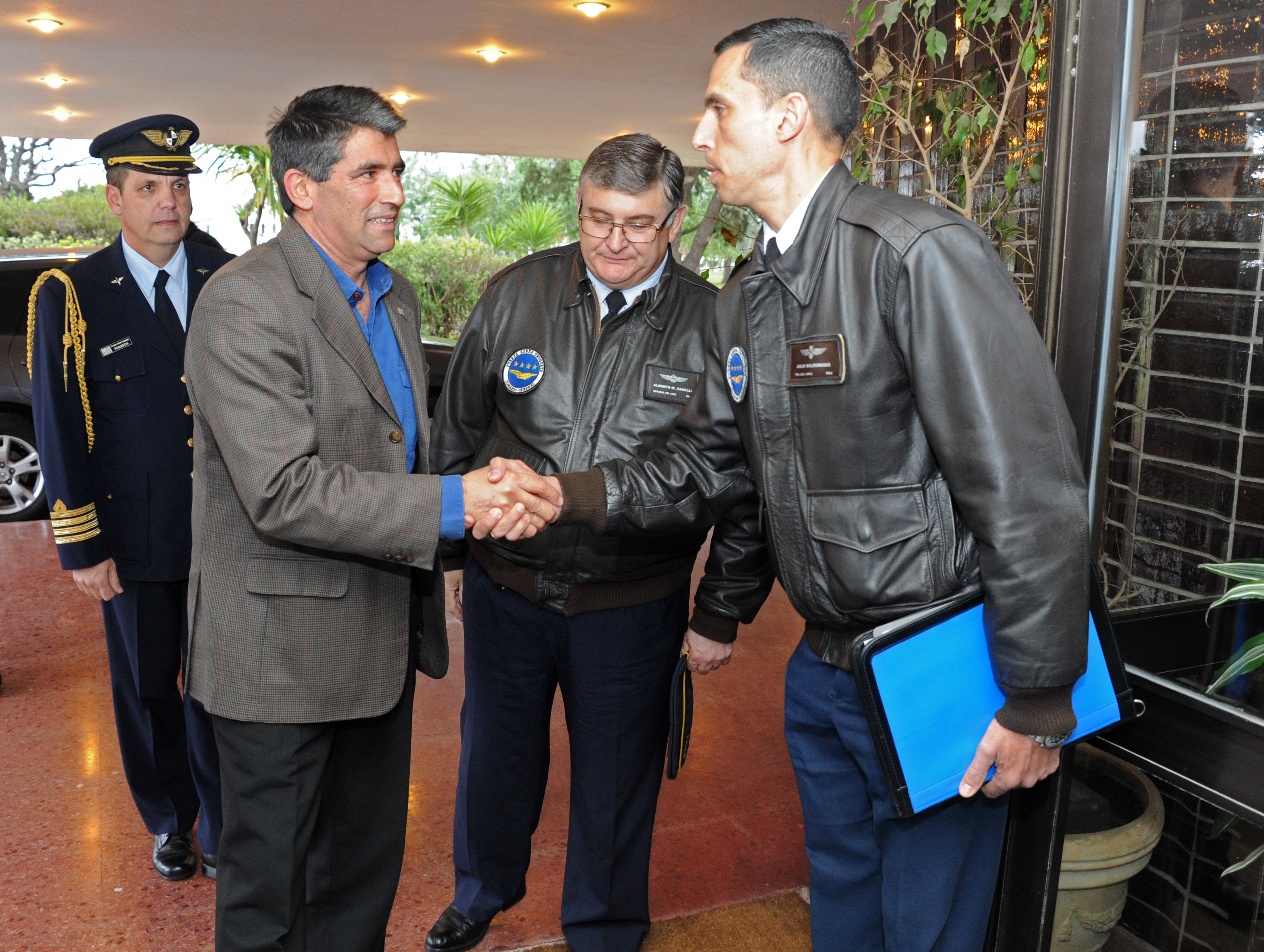 Vicepresidente Raúl Sendic llega a la Base Aérea Nro. 1