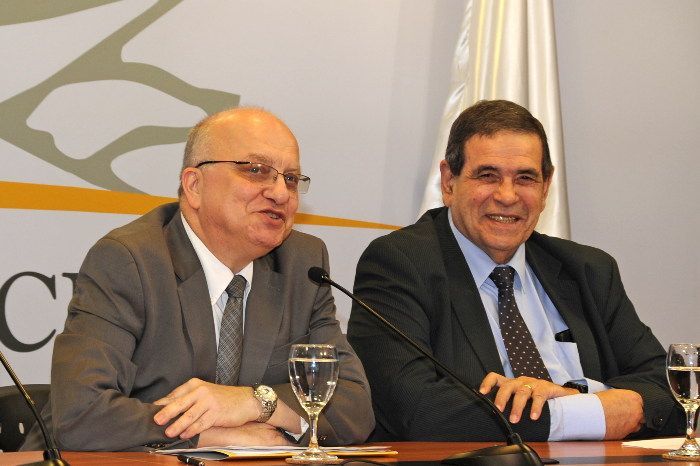 José Clastornik, Director de la Agencia de Gobierno Electrónico y Sociedad de la Información, haciendo uso de la palabra