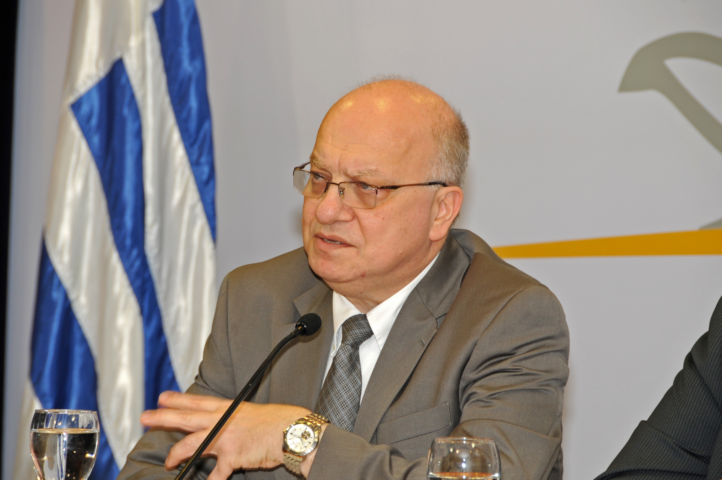 José Clastornik, Director de la Agencia de Gobierno Electrónico y Sociedad de la Información, haciendo uso de la palabra